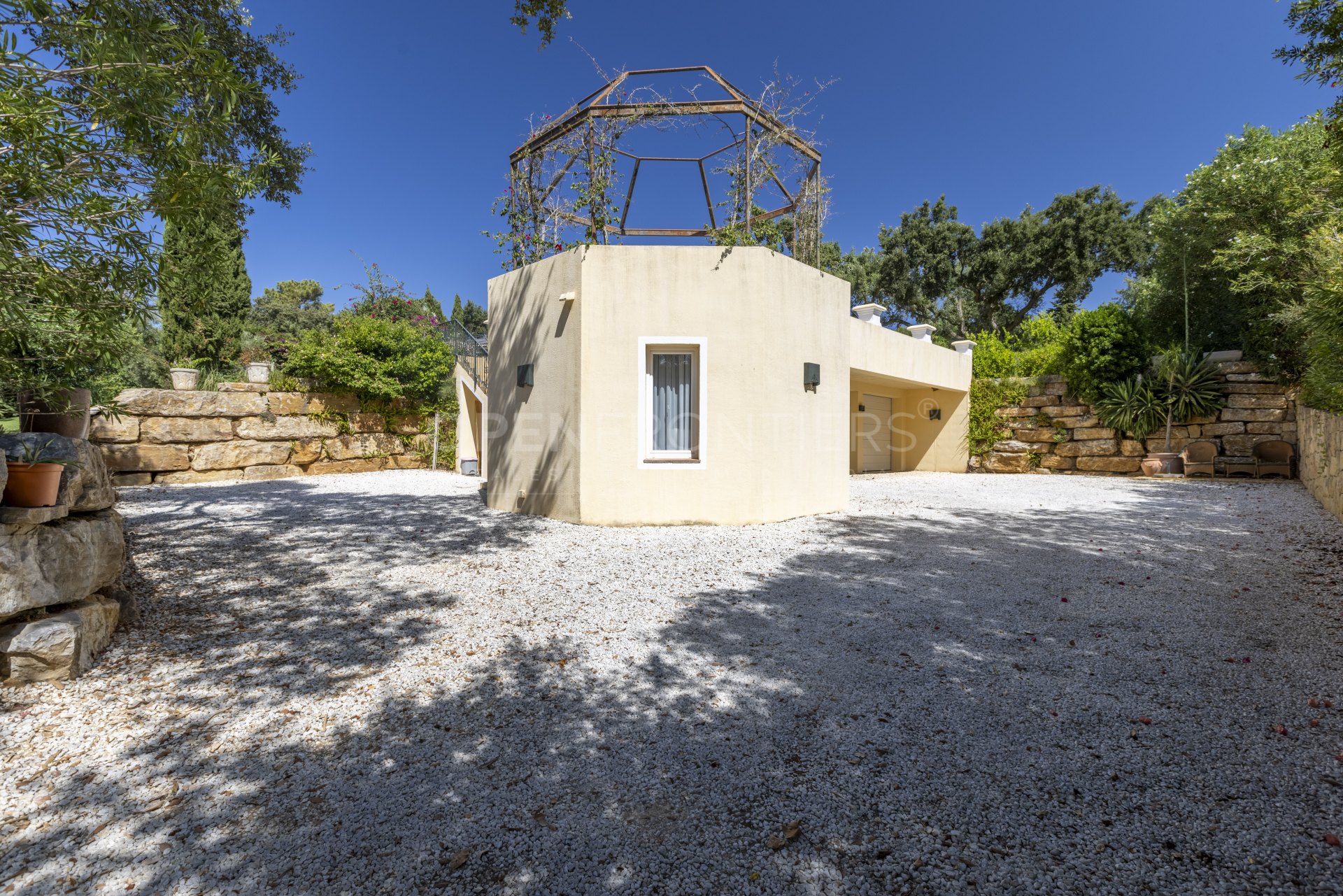 Andalusian villa in Sotogrande Alto next to Valderrama