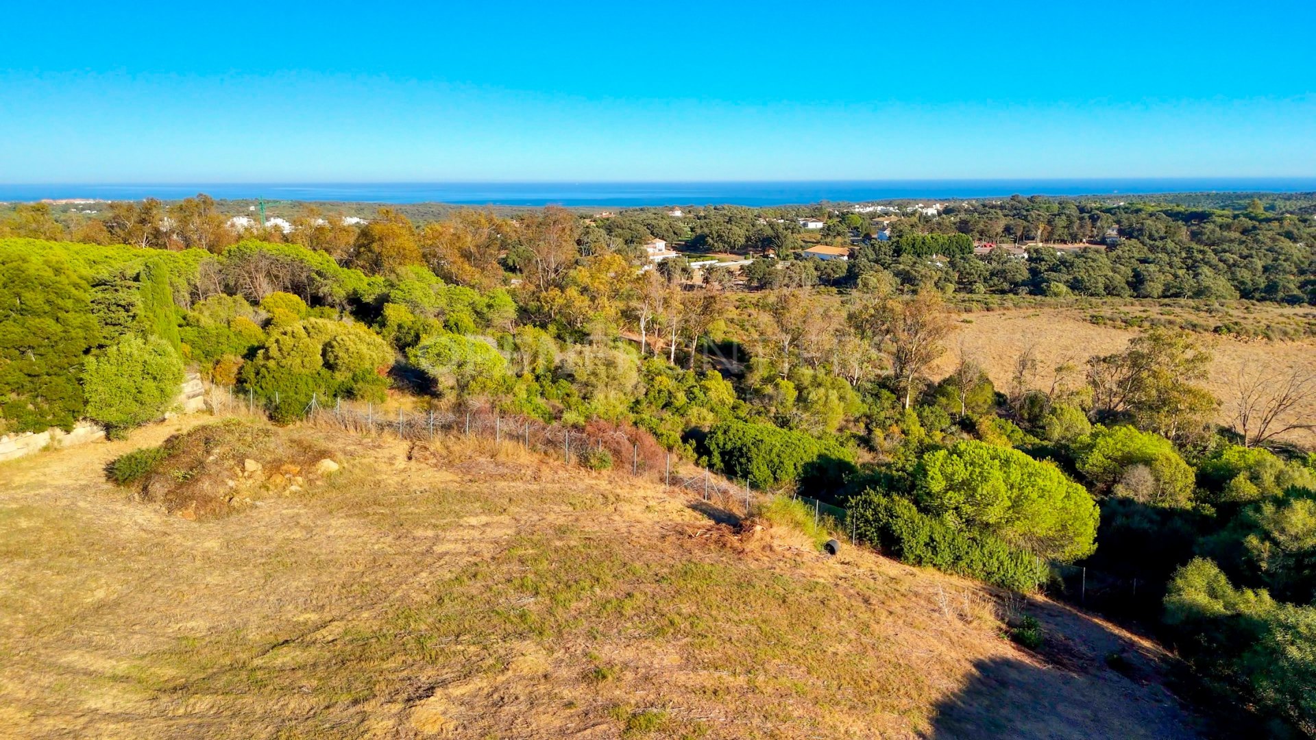 Plot in Sotogrande Alto with Almenara golf views