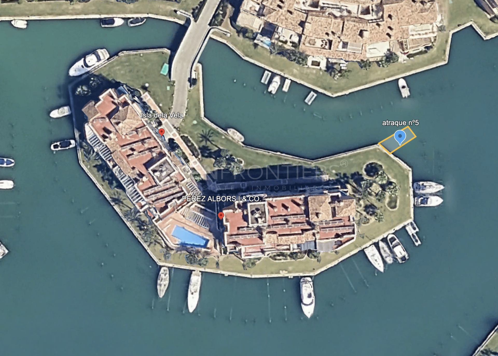 Exclusive 12 x 4.5 m berth in Isla de la Vela, ideally located in Sotogrande Marina