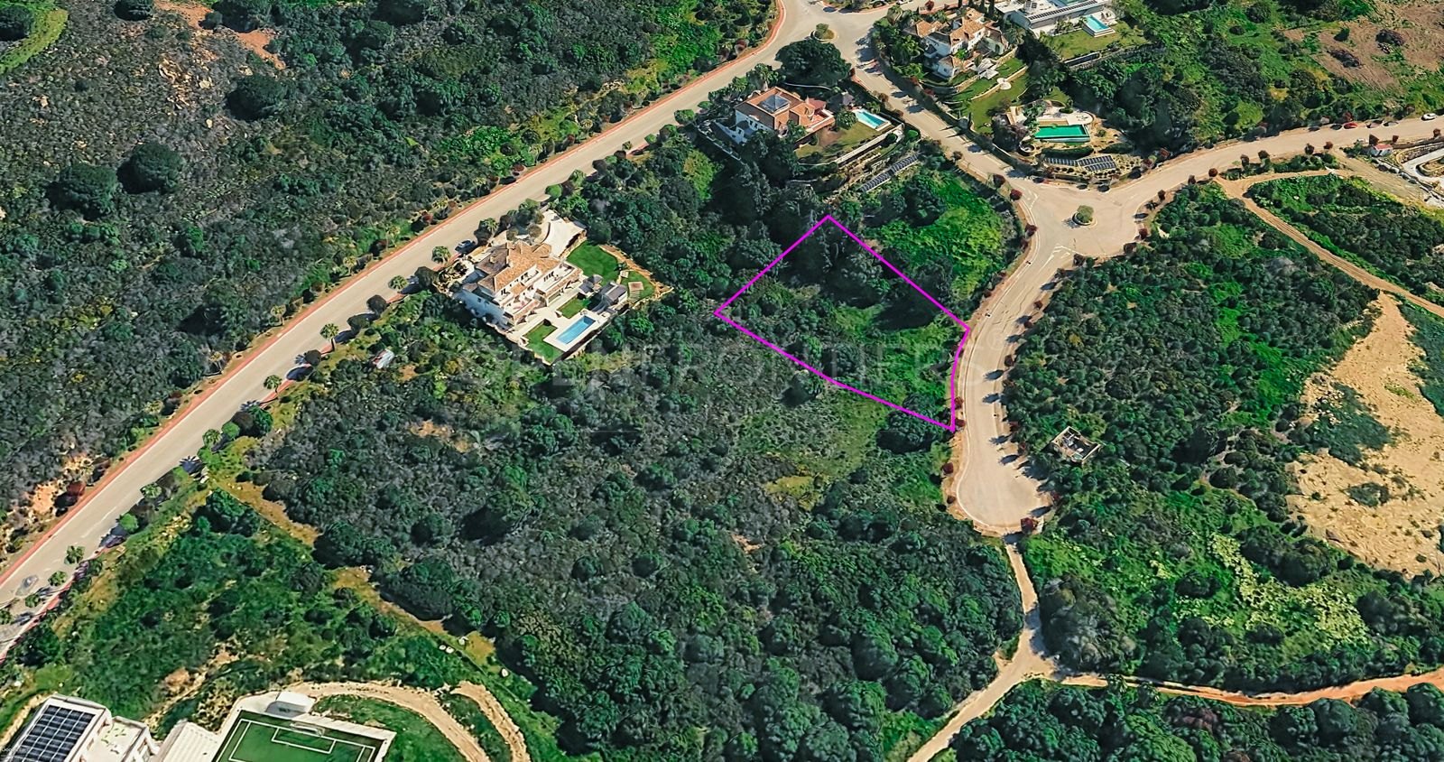 Large South-Facing Plot with Sea Views in La Reserva, Sotogrande