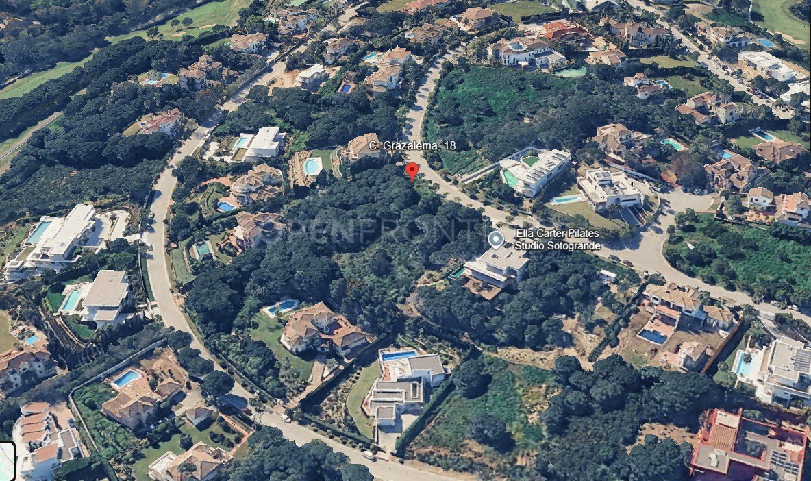 Prime Plot with Panoramic Sea and Mountain Views in Sotogrande Alto