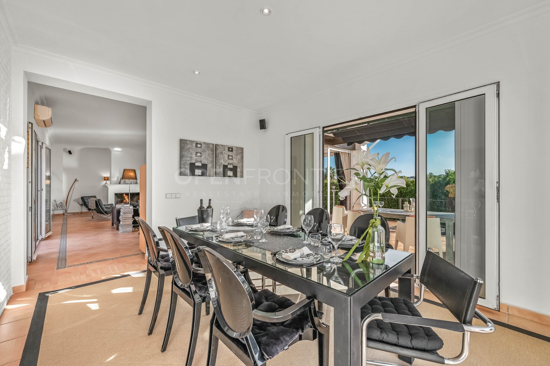 Villa La Alegría: Exceptional Six-Bedroom Villa in Zona F, Sotogrande Alto