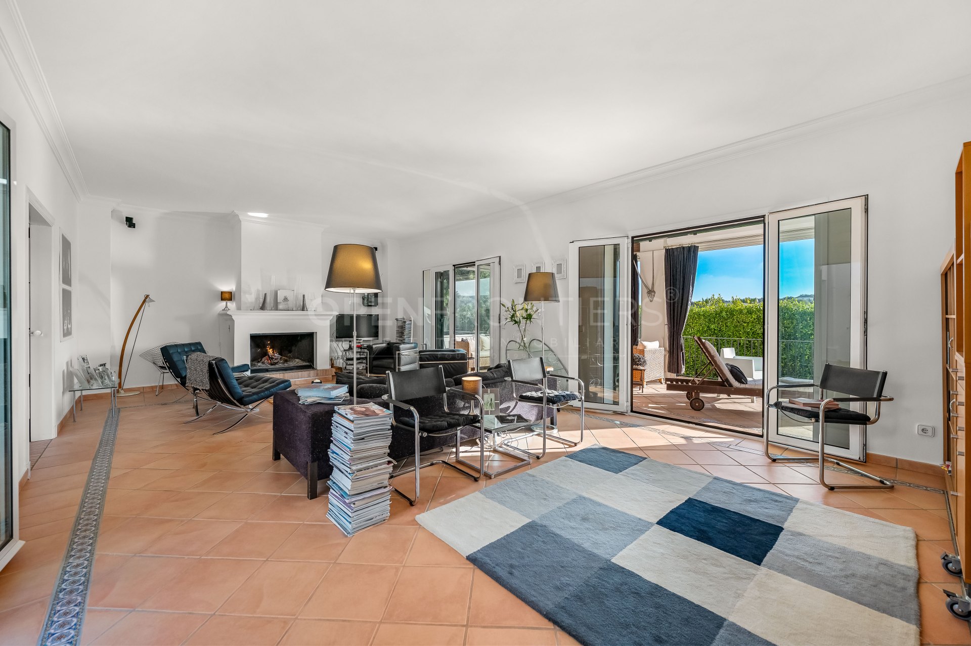 Villa La Alegría: Exceptional Six-Bedroom Villa in Zona F, Sotogrande Alto