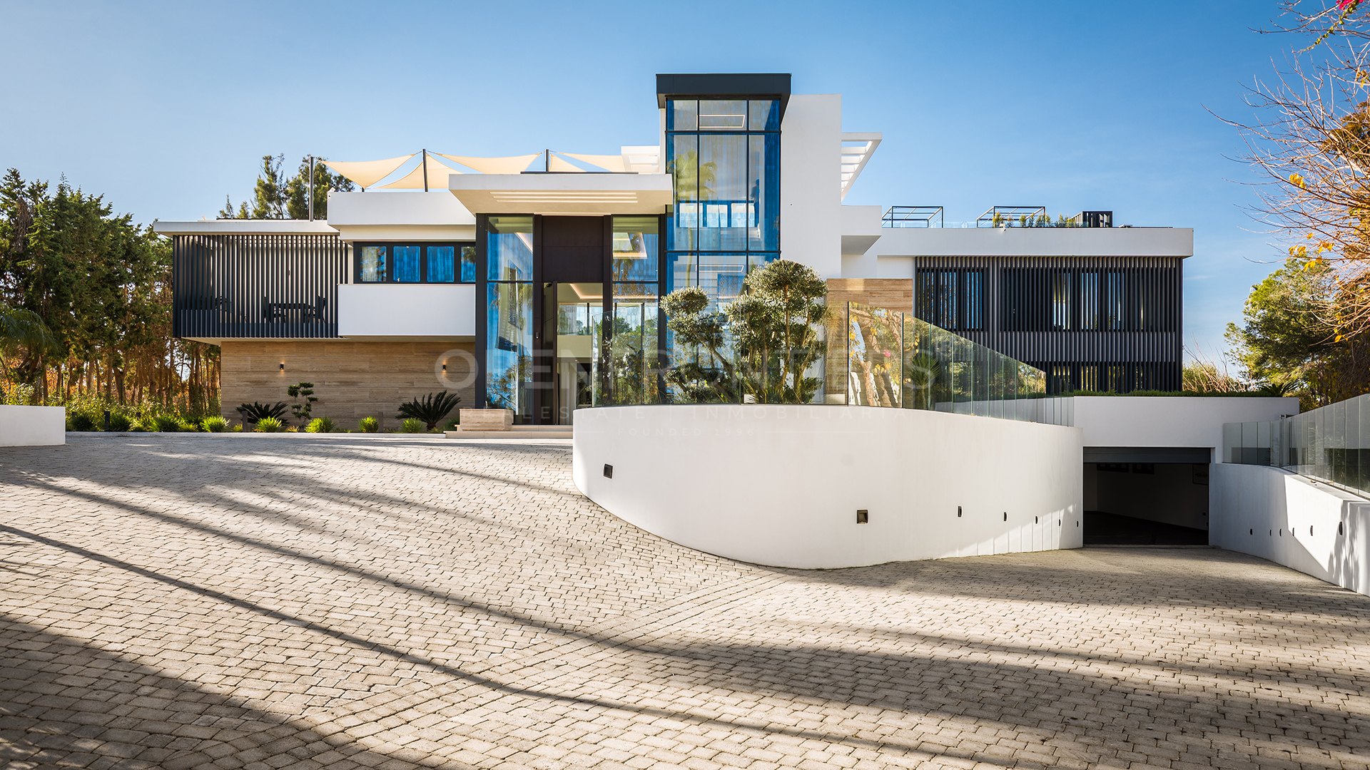 Casa La Colina, villa contemporánea en Kings & Queens, Sotogrande Costa