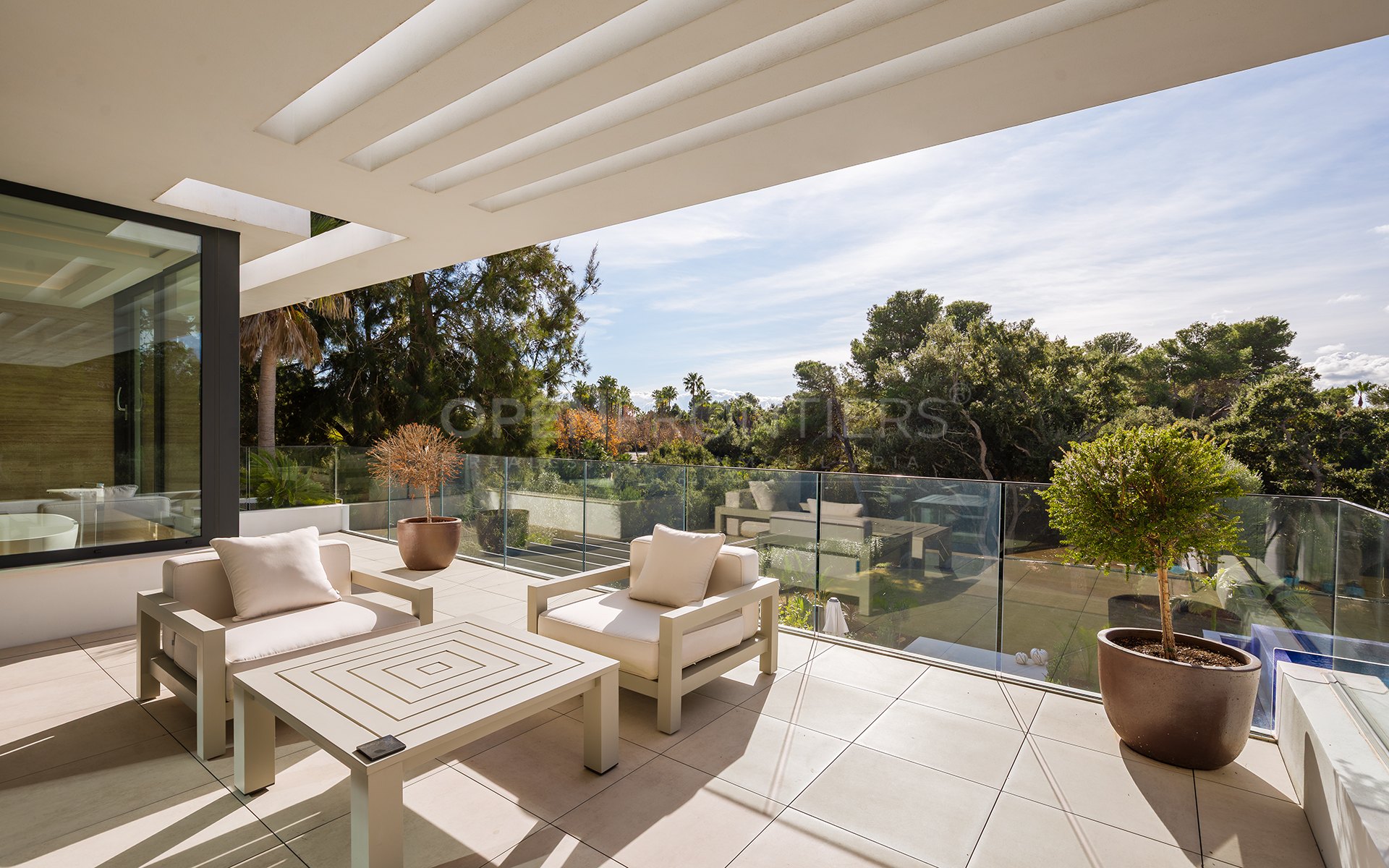 Casa La Colina, villa contemporánea en Kings & Queens, Sotogrande Costa
