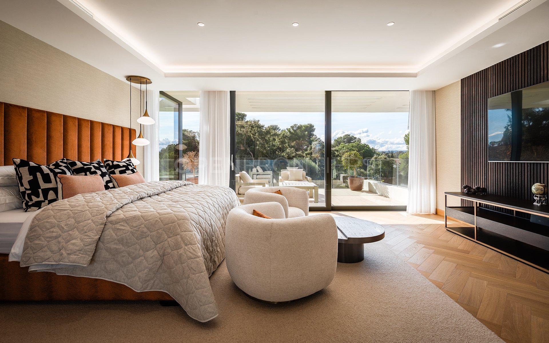 Casa La Colina, villa contemporánea en Kings & Queens, Sotogrande Costa