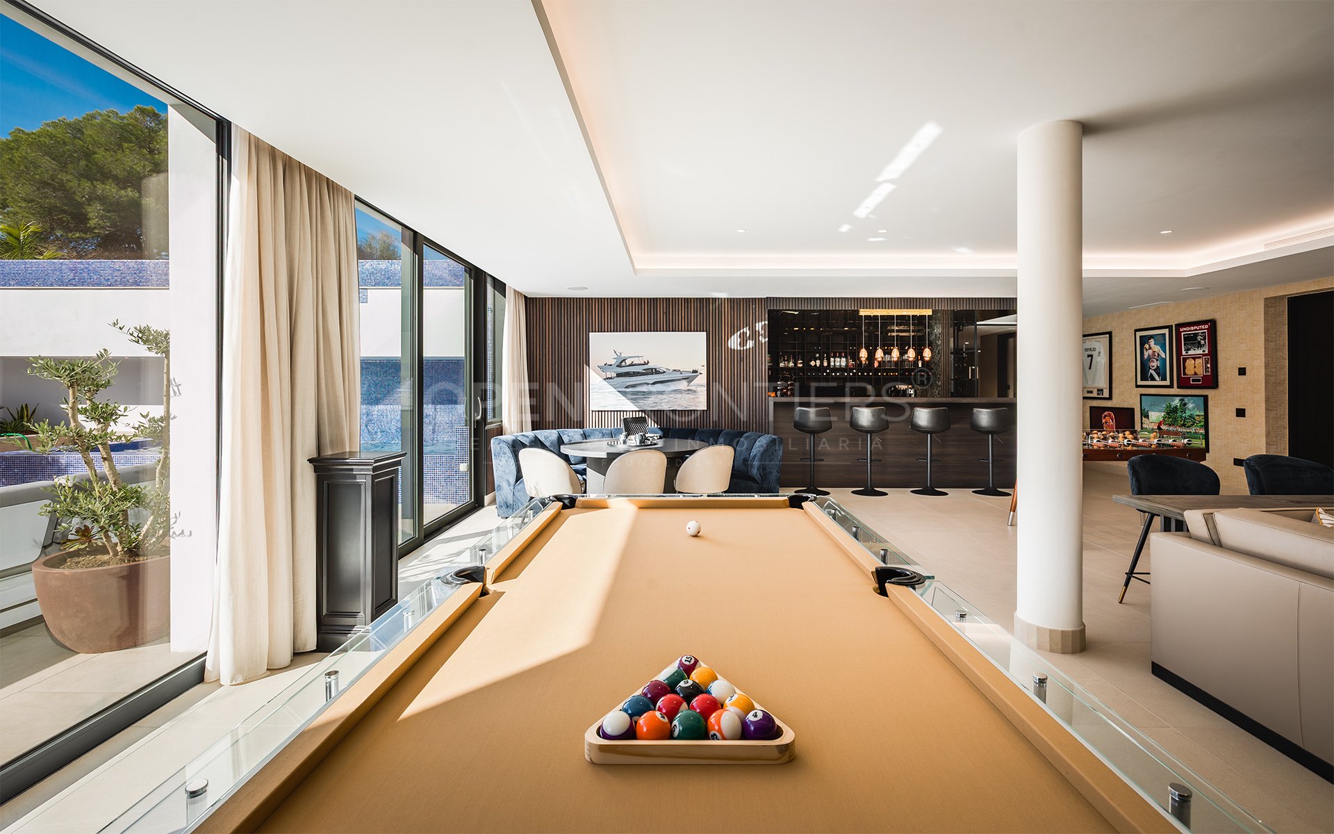 Casa La Colina, villa contemporánea en Kings & Queens, Sotogrande Costa