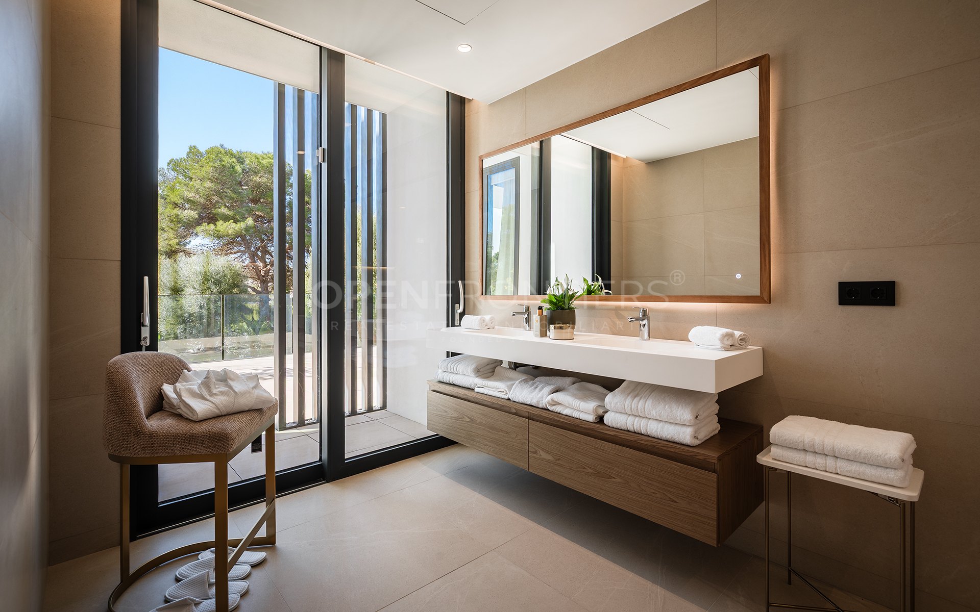 Casa La Colina, villa contemporánea en Kings & Queens, Sotogrande Costa