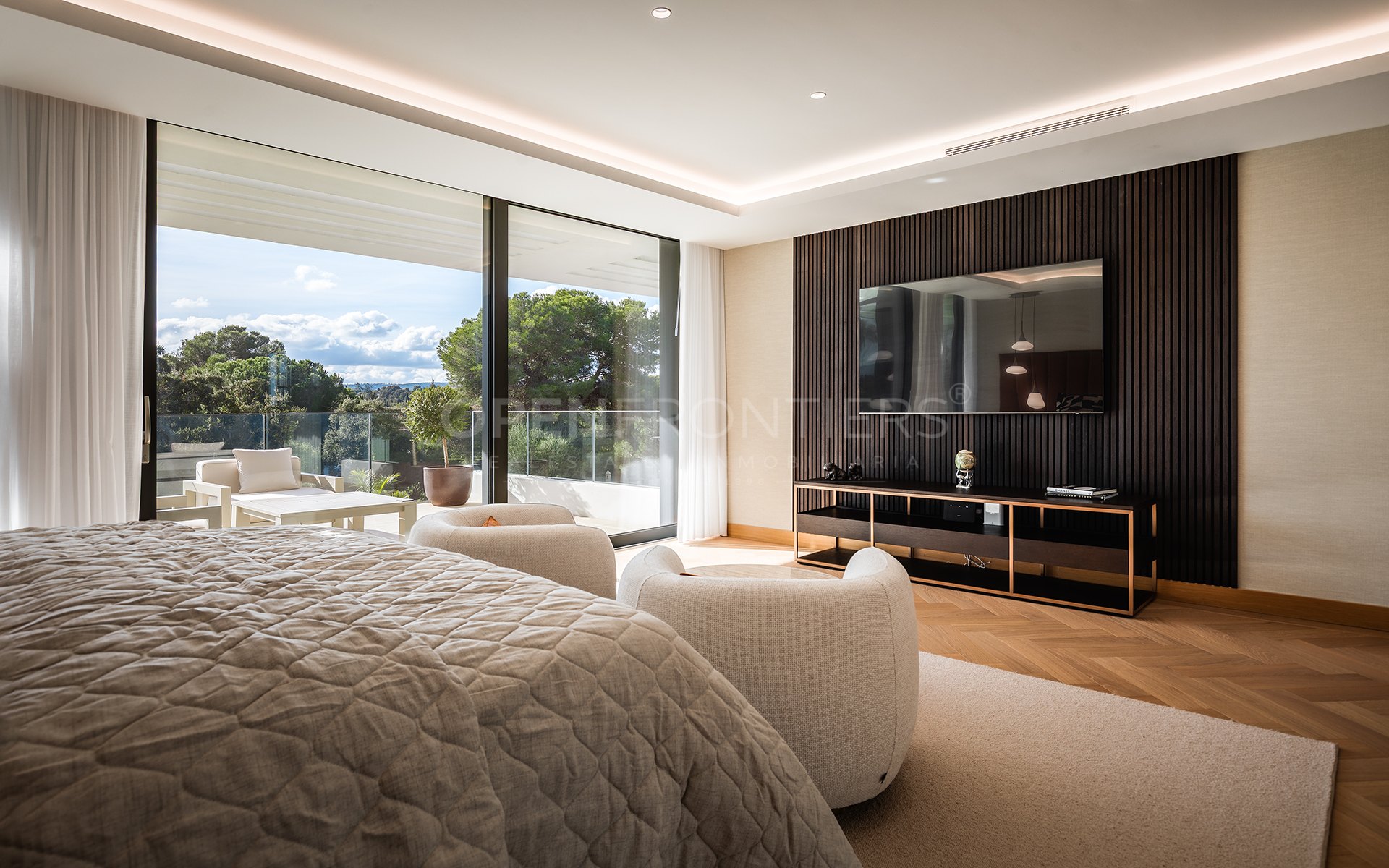 Casa La Colina, villa contemporánea en Kings & Queens, Sotogrande Costa
