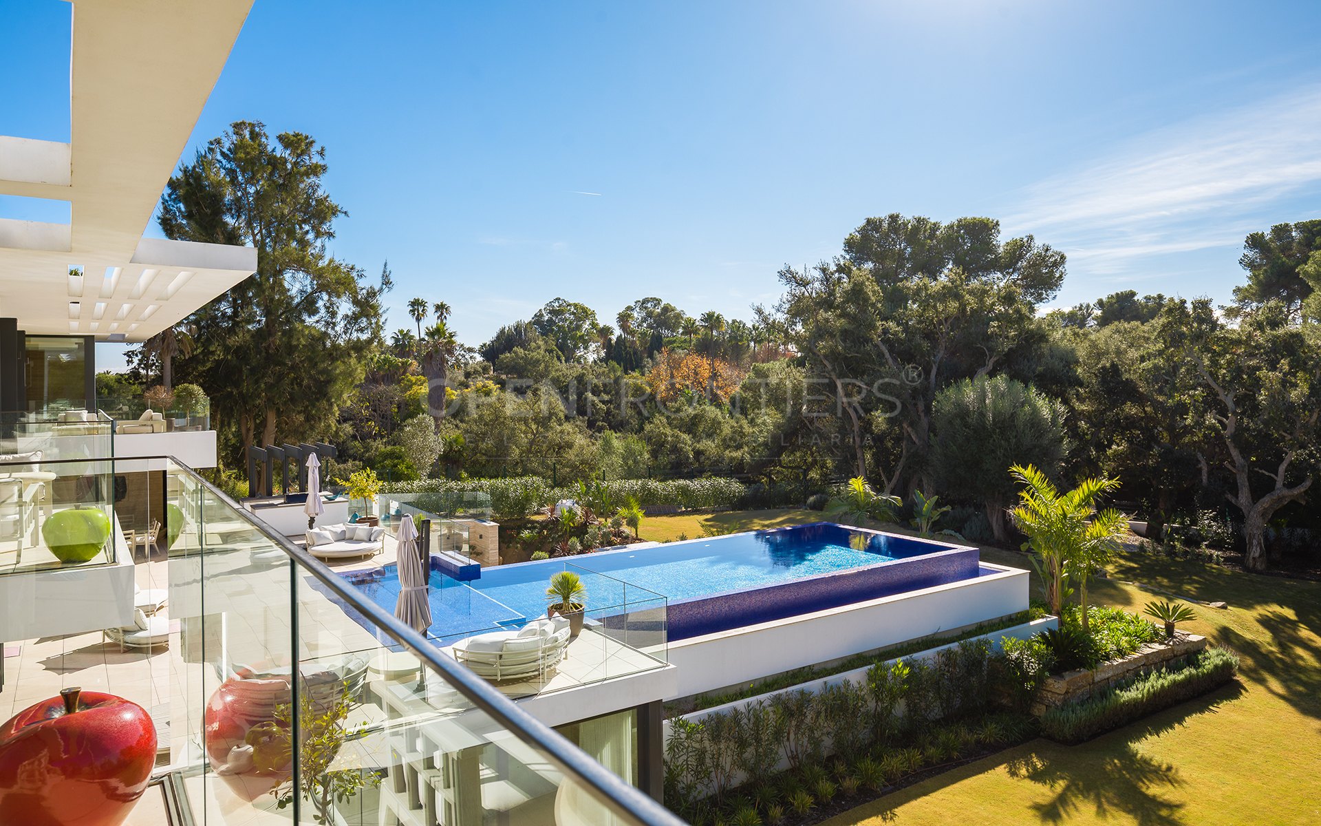 Casa La Colina, villa contemporánea en Kings & Queens, Sotogrande Costa