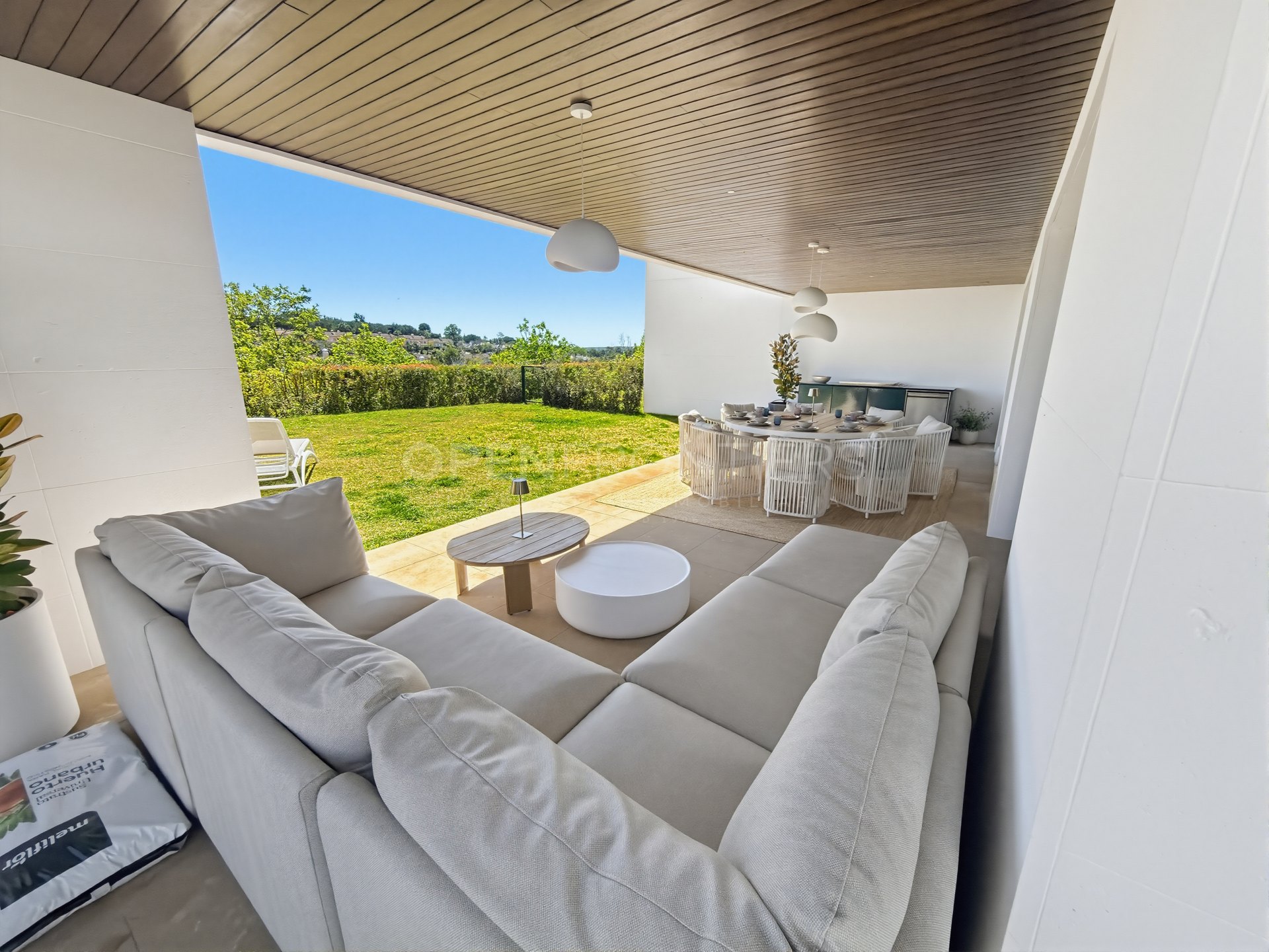 Luxury apartment in Hacienda Valderrama, Sotogrande Alto