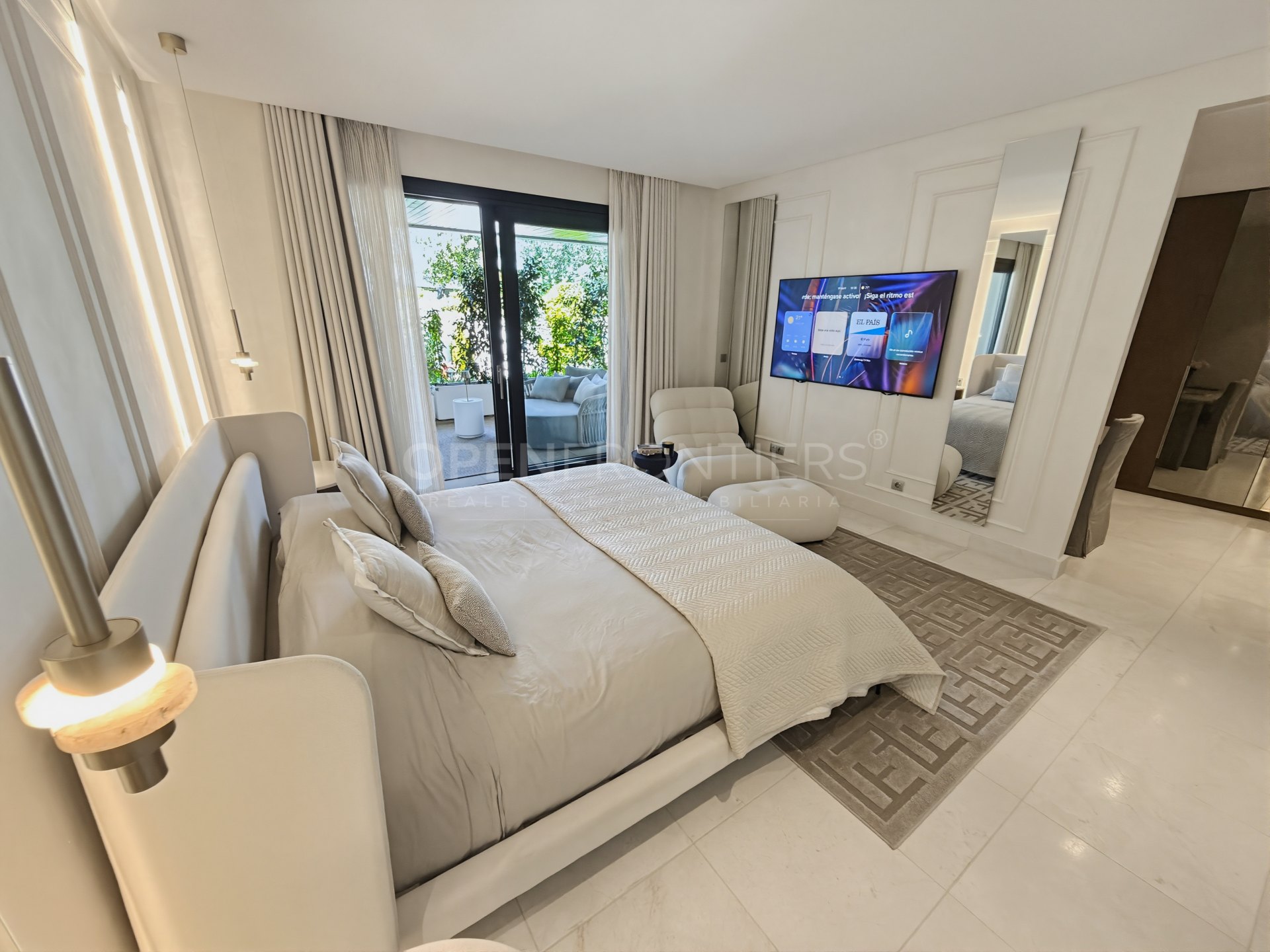 Luxury apartment in Hacienda Valderrama, Sotogrande Alto