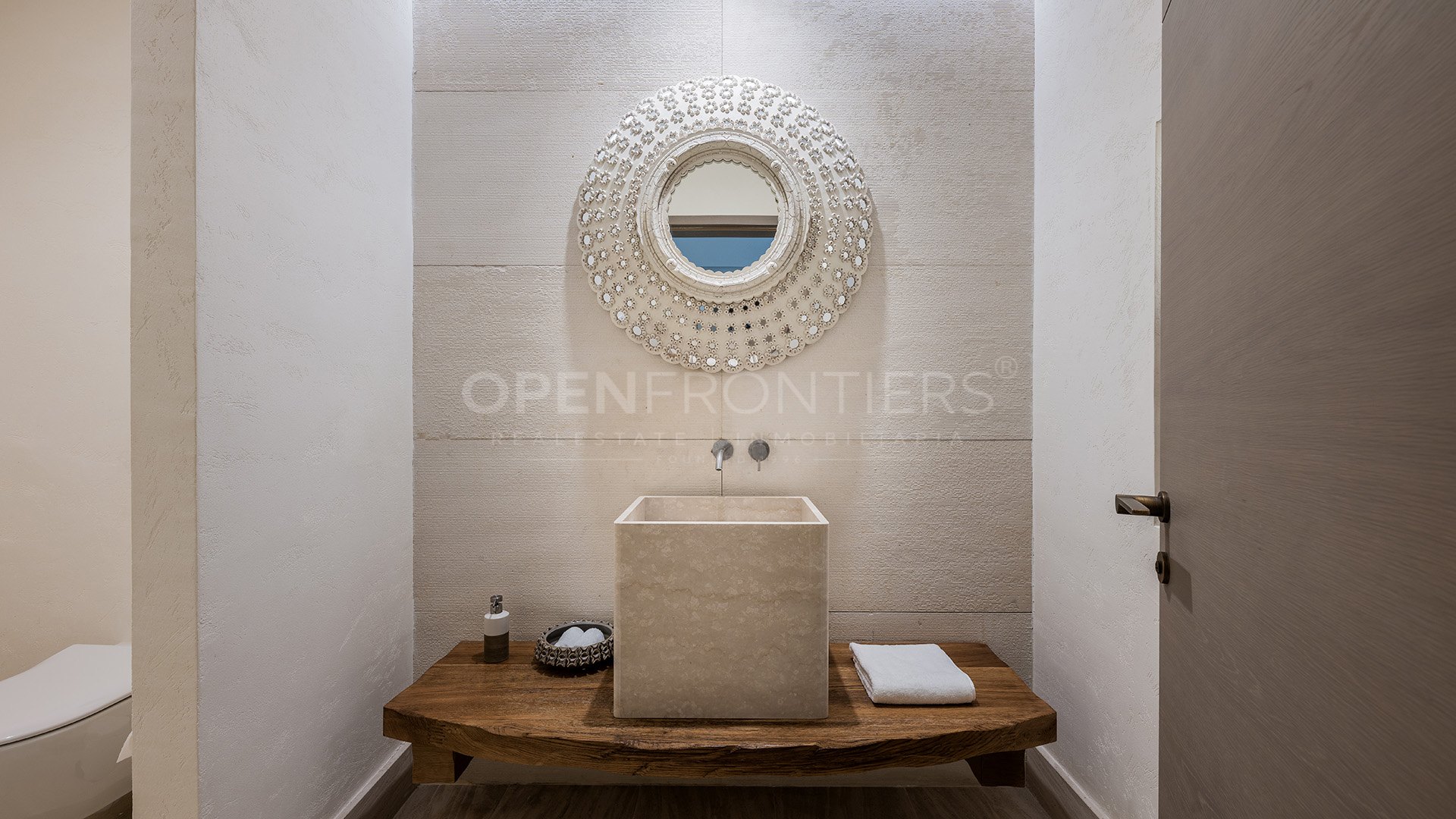 Iconic Golf-Front Villa – La Reserva, Sotogrande