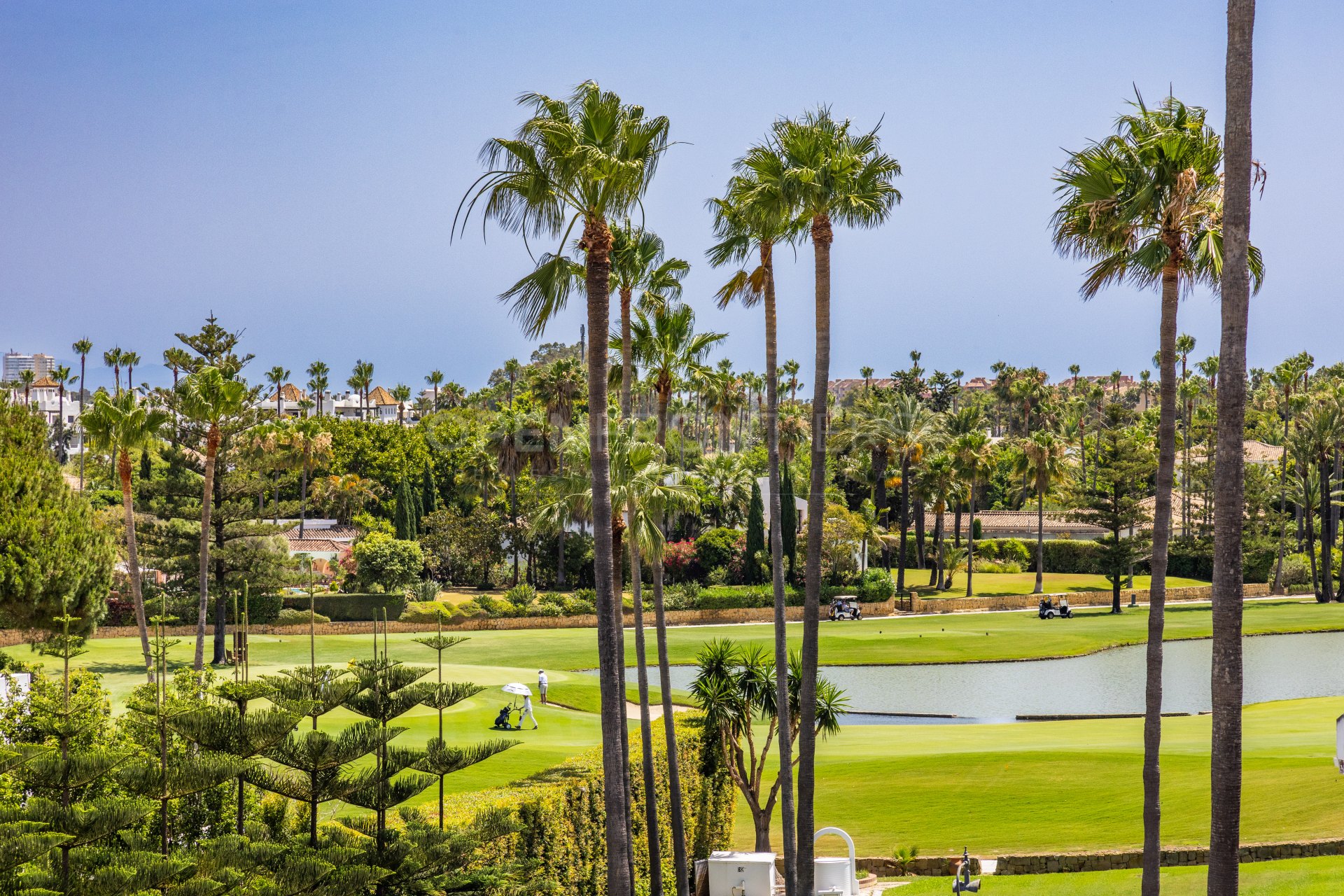 Frontline golf plot in La Reserva de Sotogrande, Cádiz