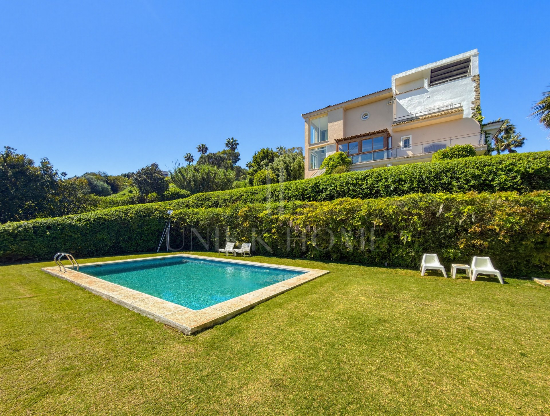 Amplia Villa familiar con gran potencial en Sotogrande Alto