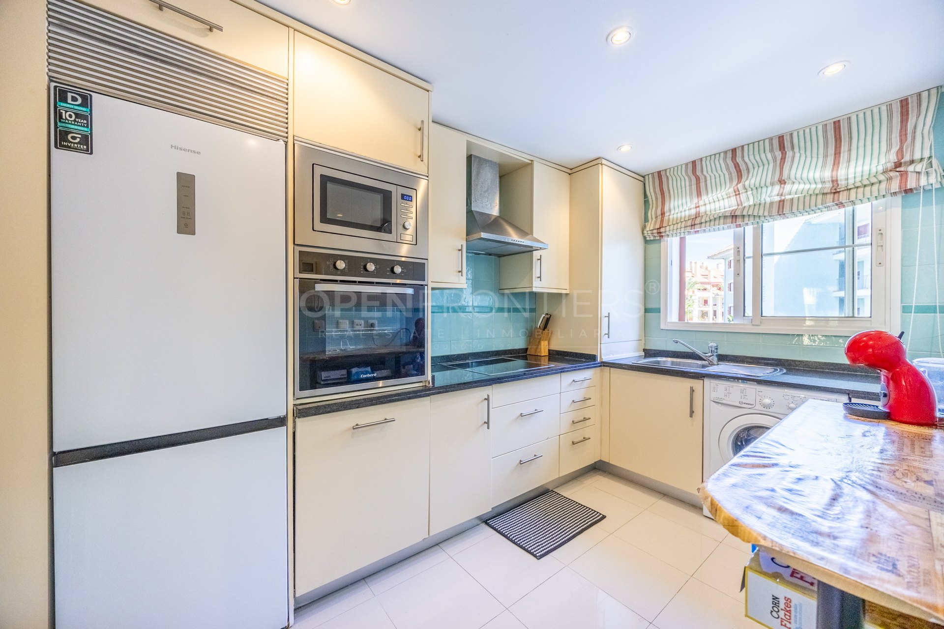 Apartamento de 3 dormitorios en Isla Carey con vistas a la Marina de Sotogrande