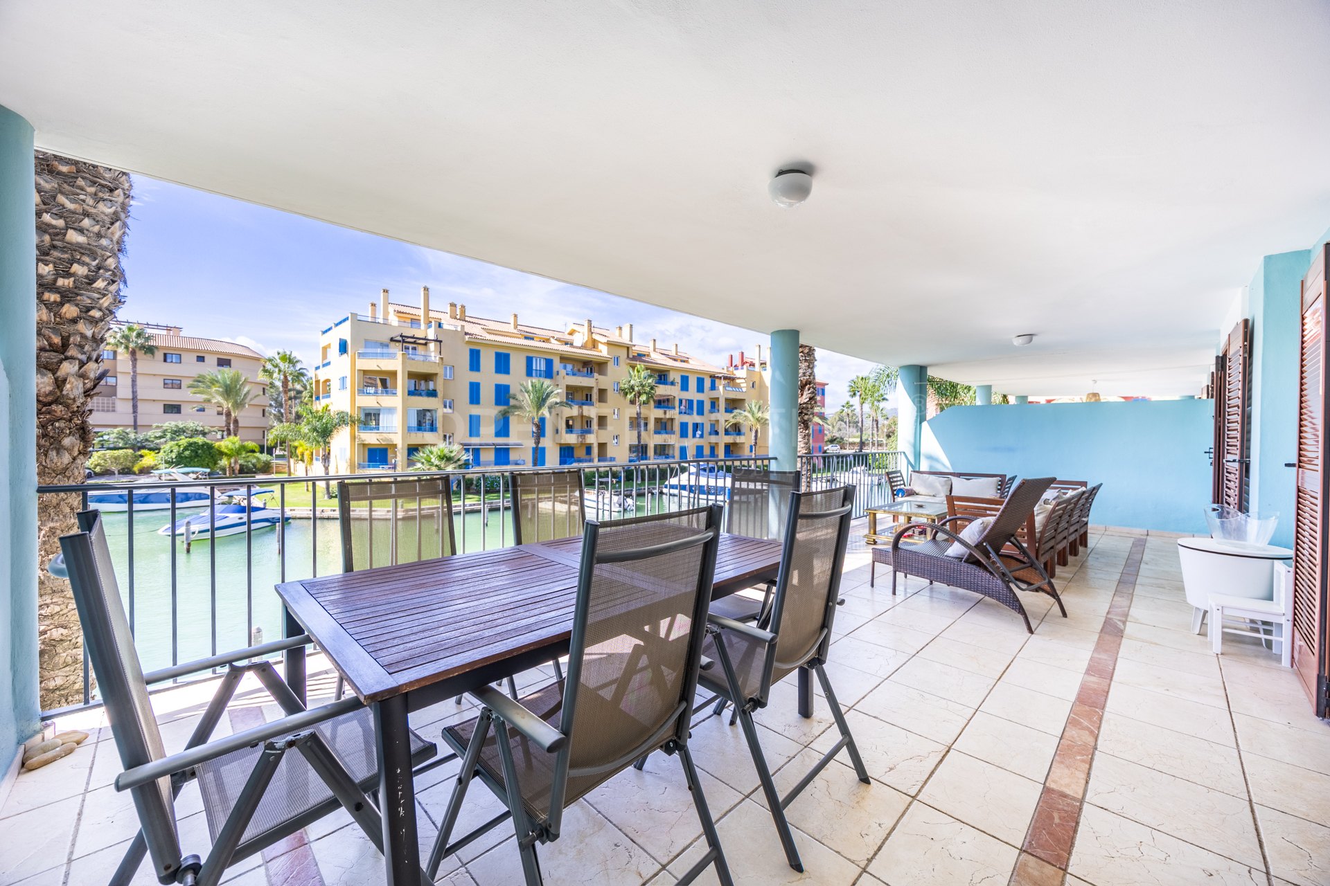Apartamento de 3 dormitorios en Isla Carey con vistas a la Marina de Sotogrande
