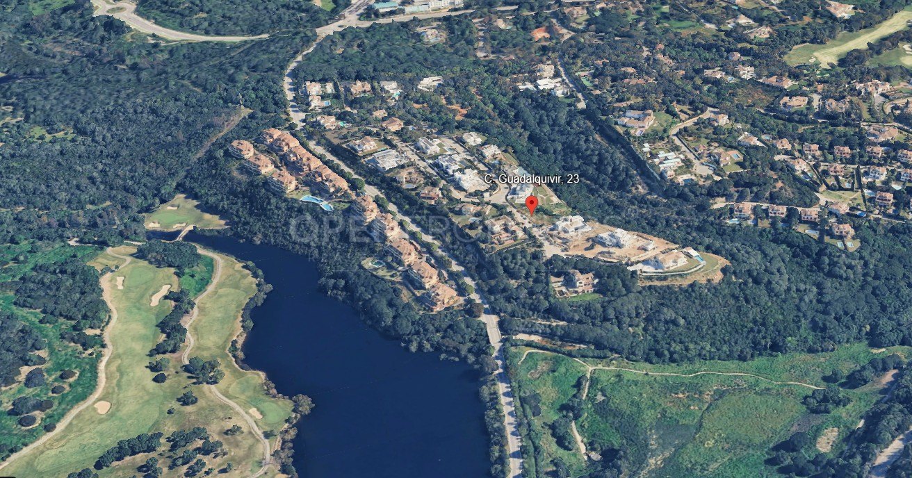 Plot for Sale Sotogrande G Zone with Sea Views & Project