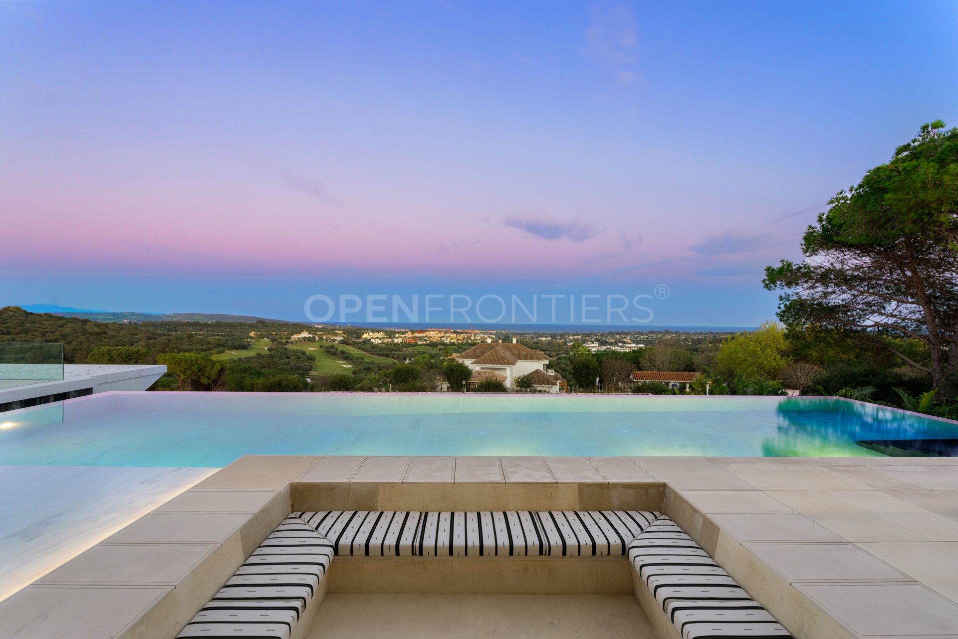 Villa Aldebaran: Villa with Sea & Golf Views in La Reserva, Sotogrande