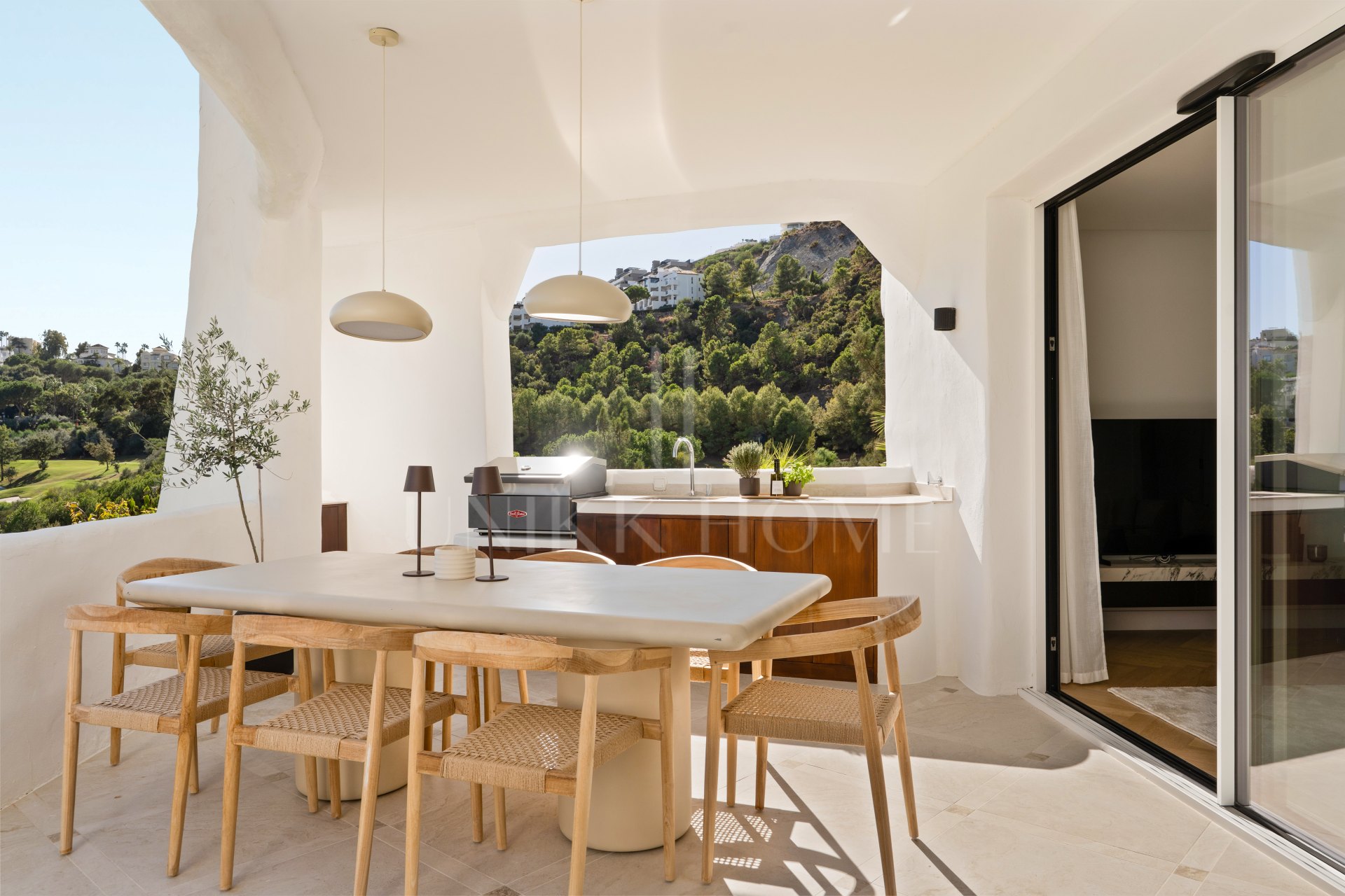 Apartment for sale in Lomas de La Quinta, Benahavis