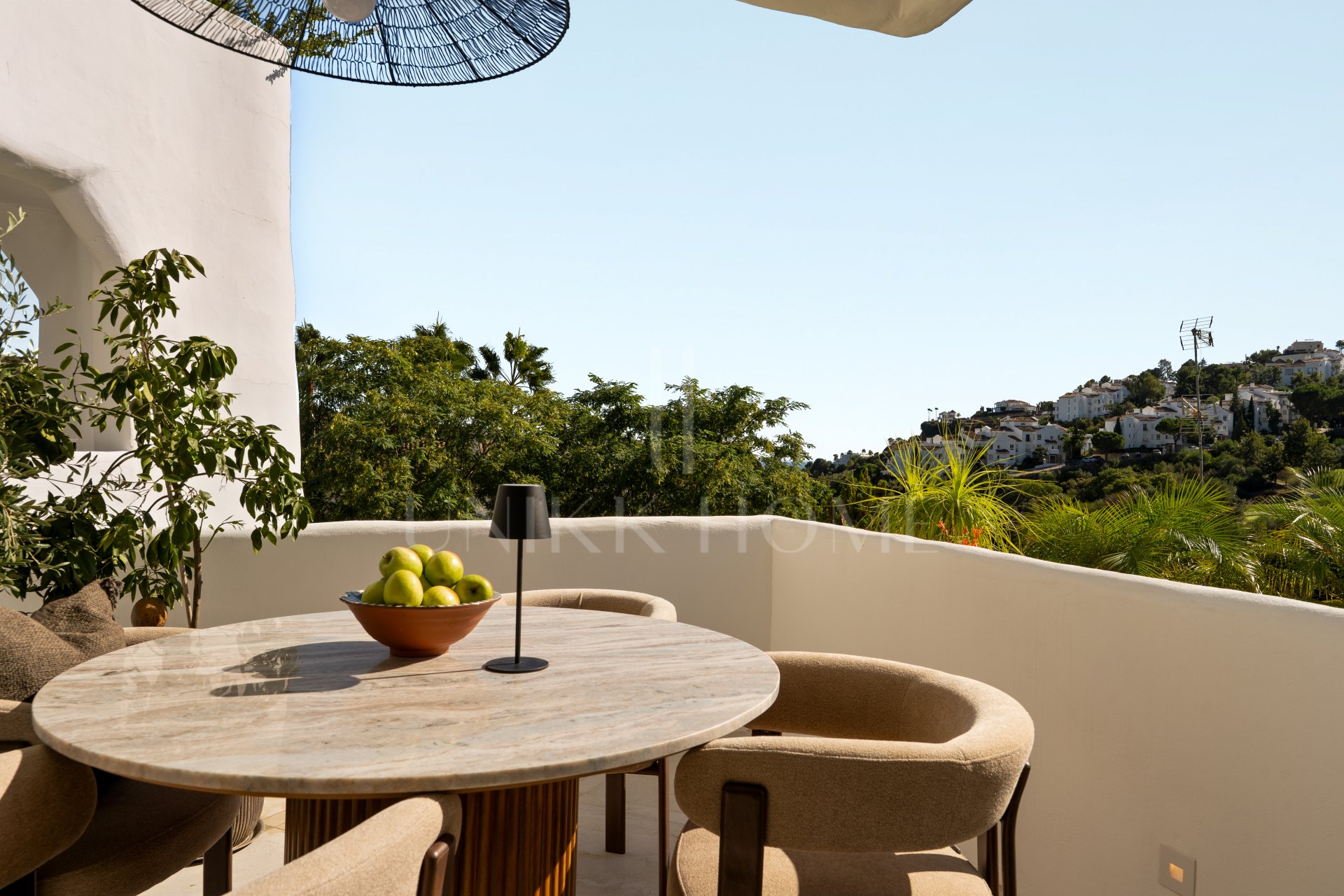 Apartment for sale in Lomas de La Quinta, Benahavis