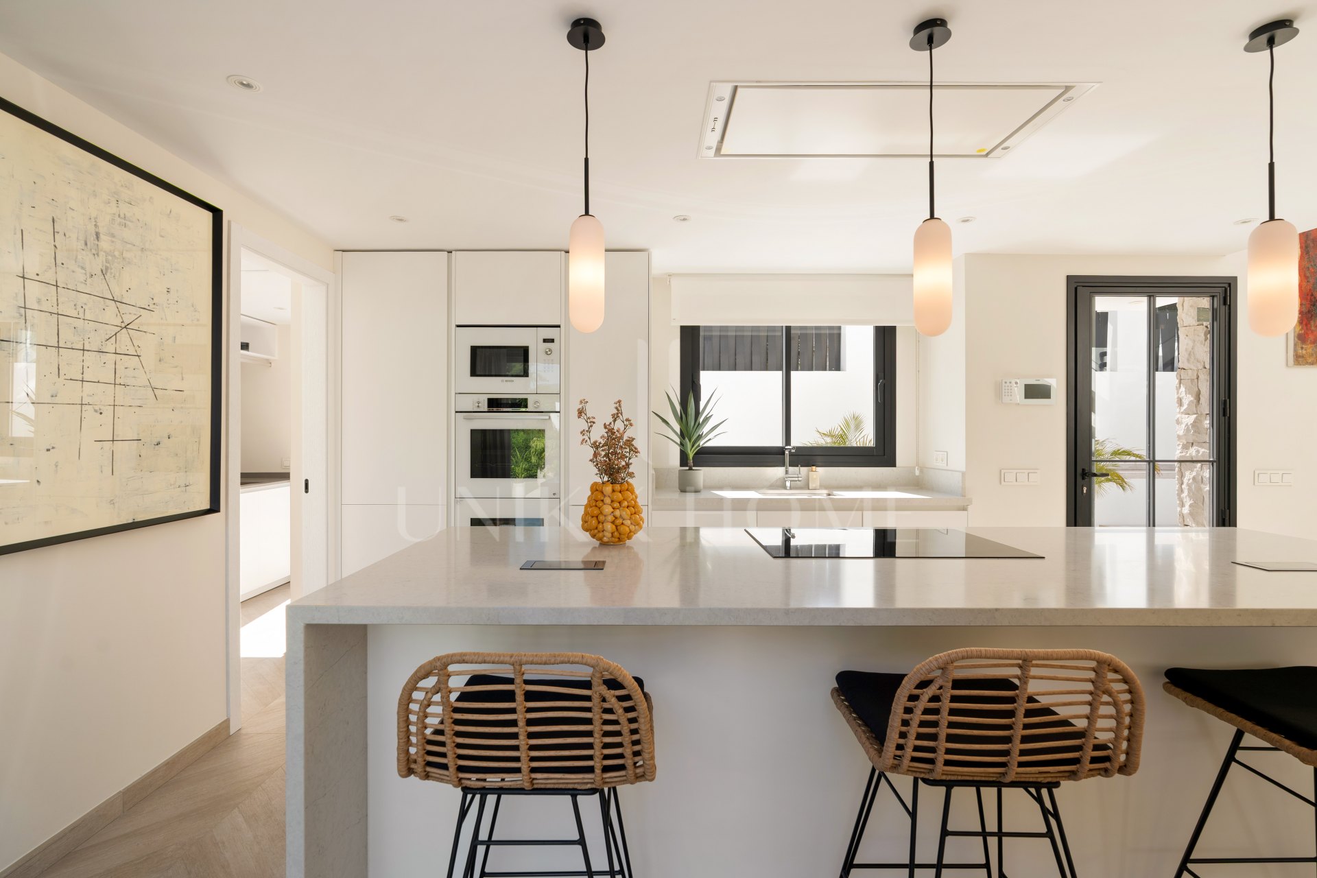 Villa for sale in Las Brisas, Nueva Andalucia