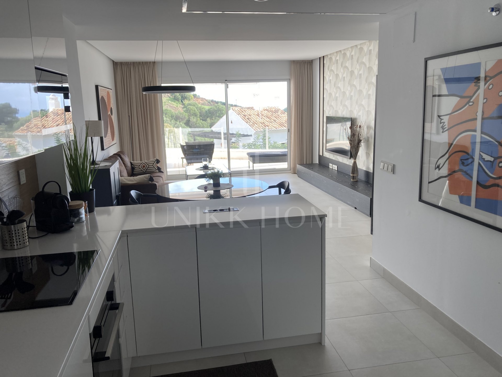 Rare opportunity ELEMENTS - Altos de Los Monteros / New construction from 2022, 1 room bijou 58m2 like first occupancy fully furnished with sea views