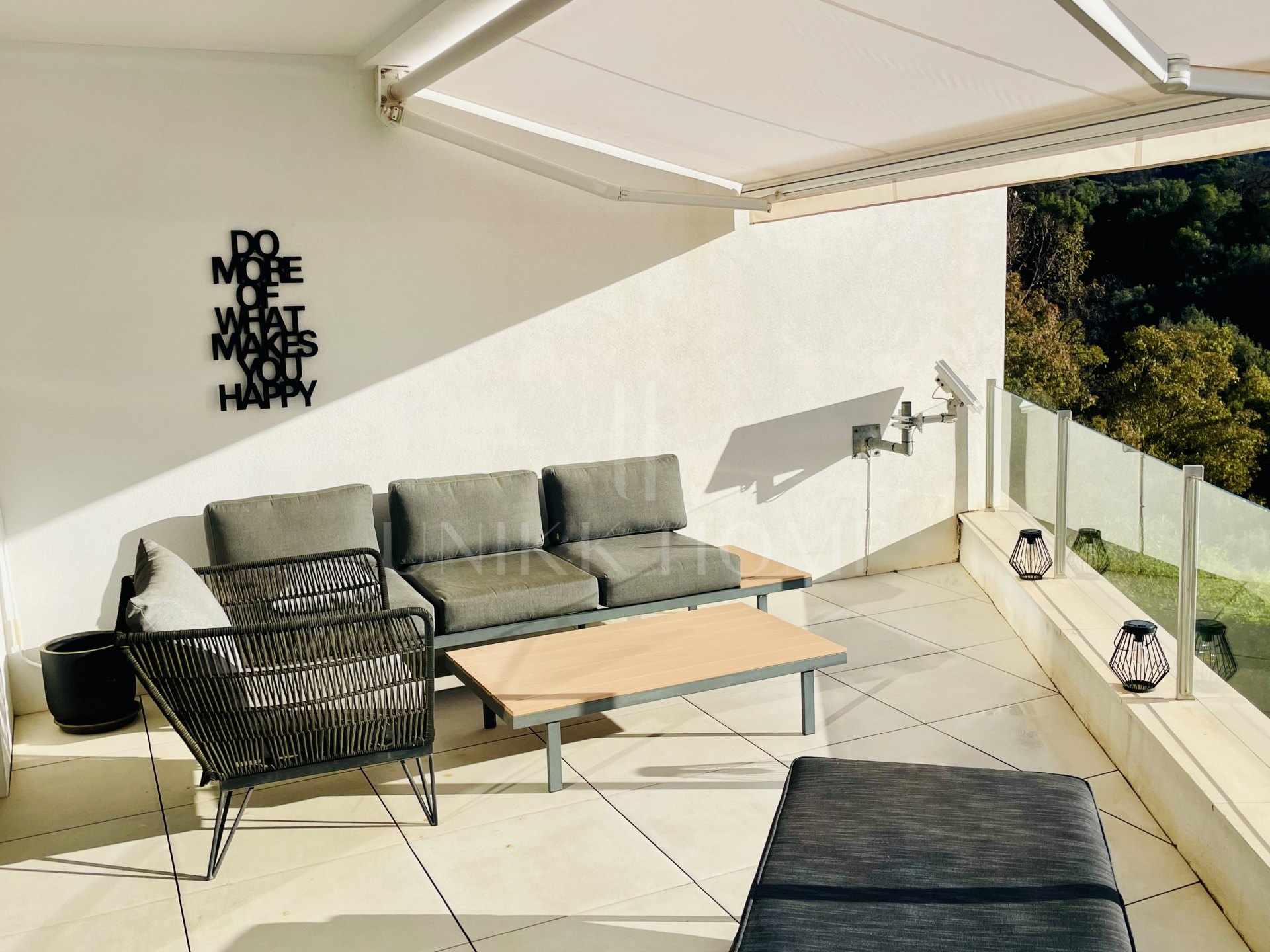 Rare opportunity ELEMENTS - Altos de Los Monteros / New construction from 2022, 1 room bijou 58m2 like first occupancy fully furnished with sea views