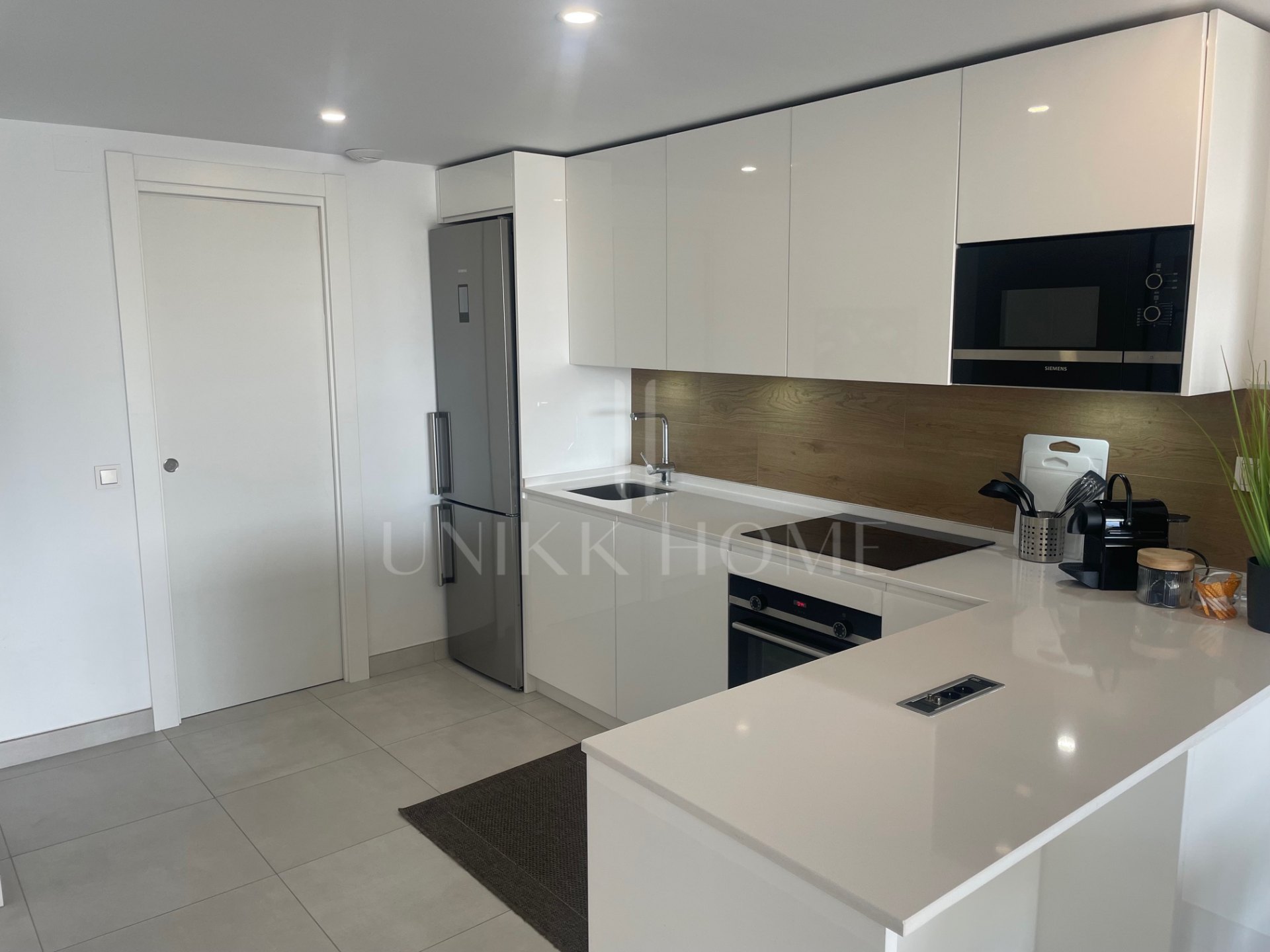 Rare opportunity ELEMENTS - Altos de Los Monteros / New construction from 2022, 1 room bijou 58m2 like first occupancy fully furnished with sea views