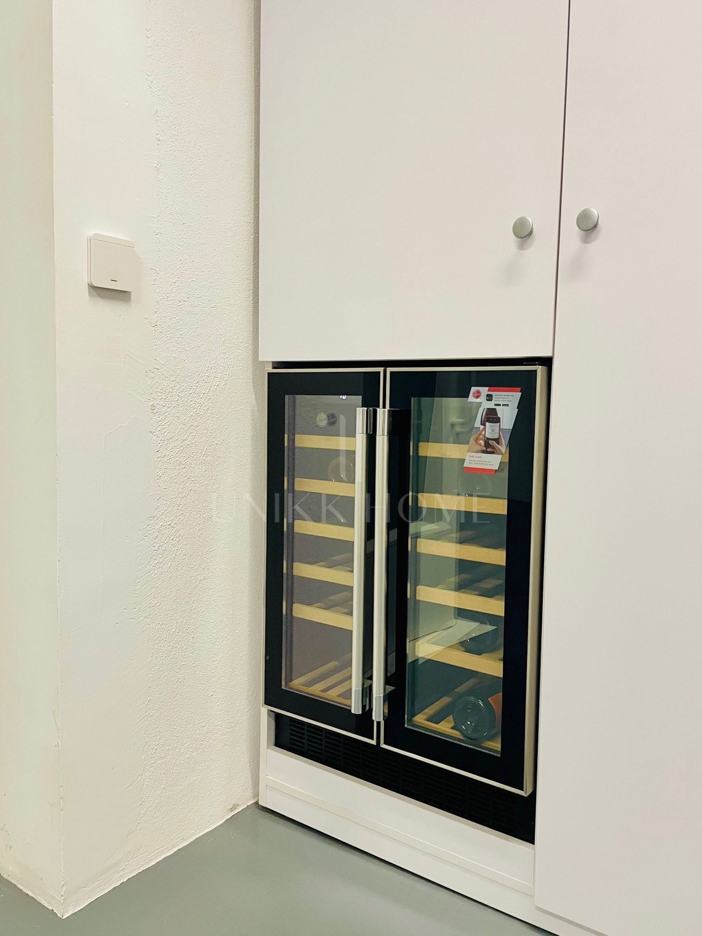 Oportunidad única: lujosa casa adosada con moderno ascensor de cristal en La Cala Golf Resort