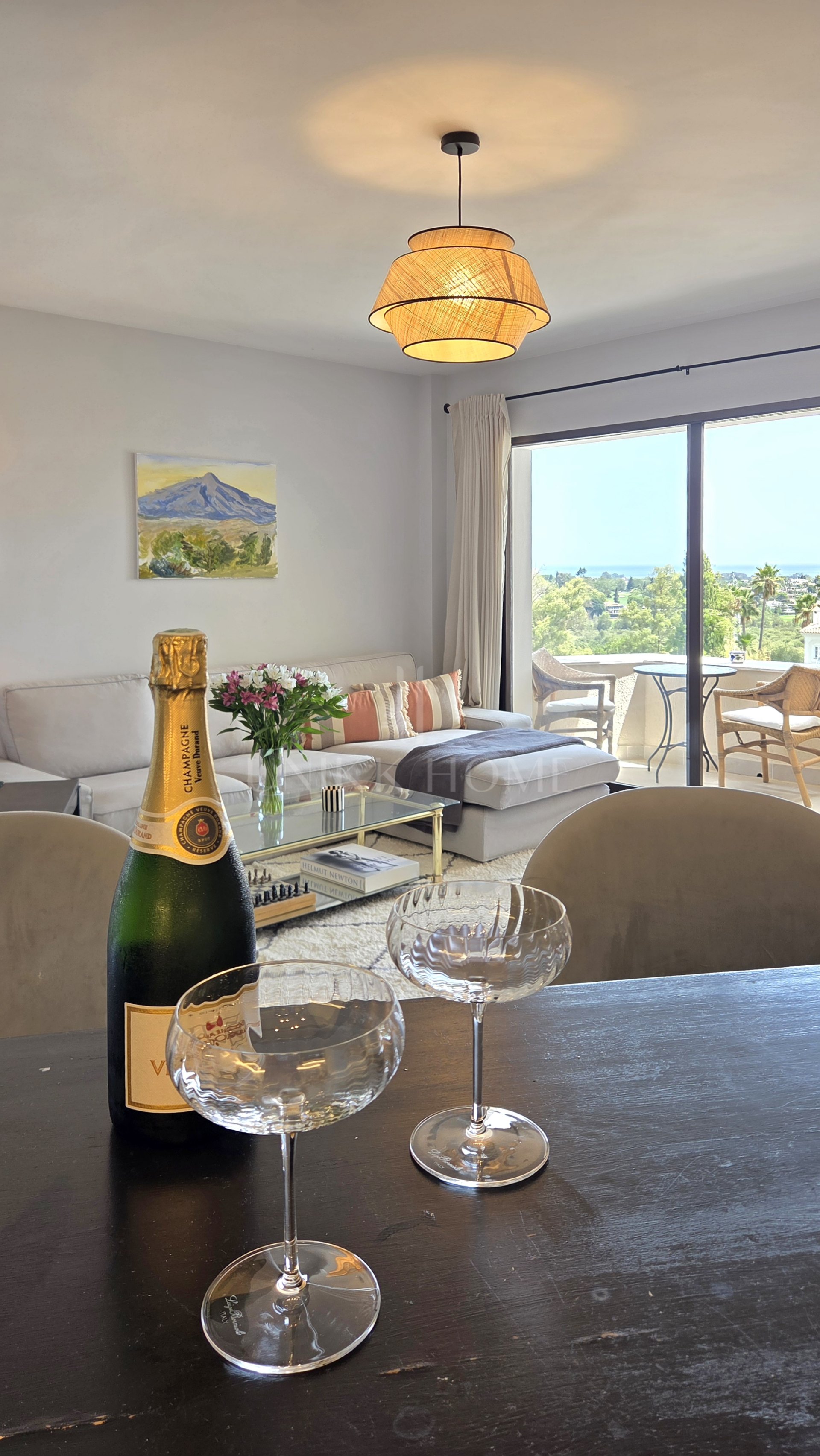 Frontline golf apartment with panoramic views