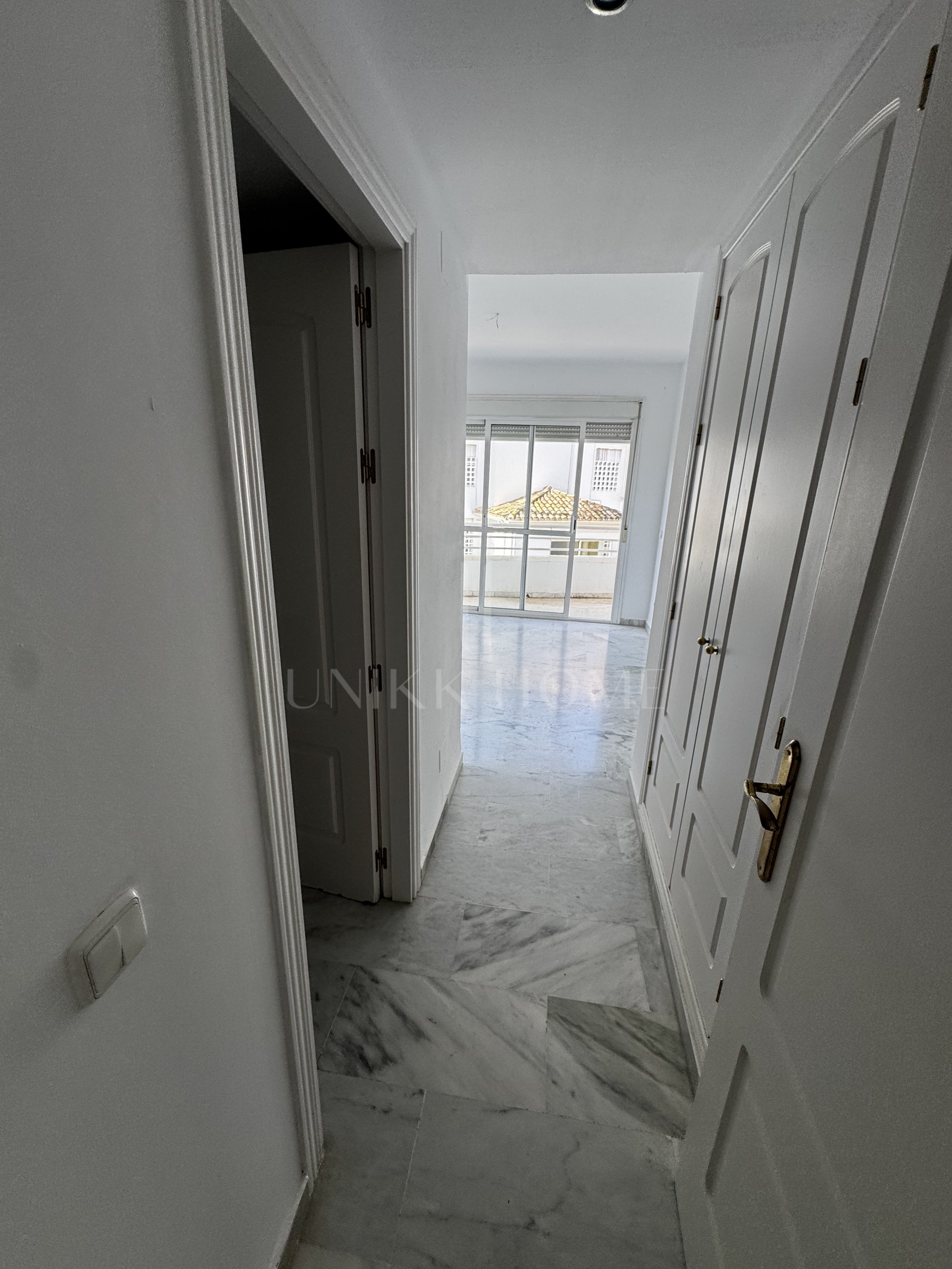 Exceptional Five-Bedroom Duplex Penthouse in Guadalmina Baja