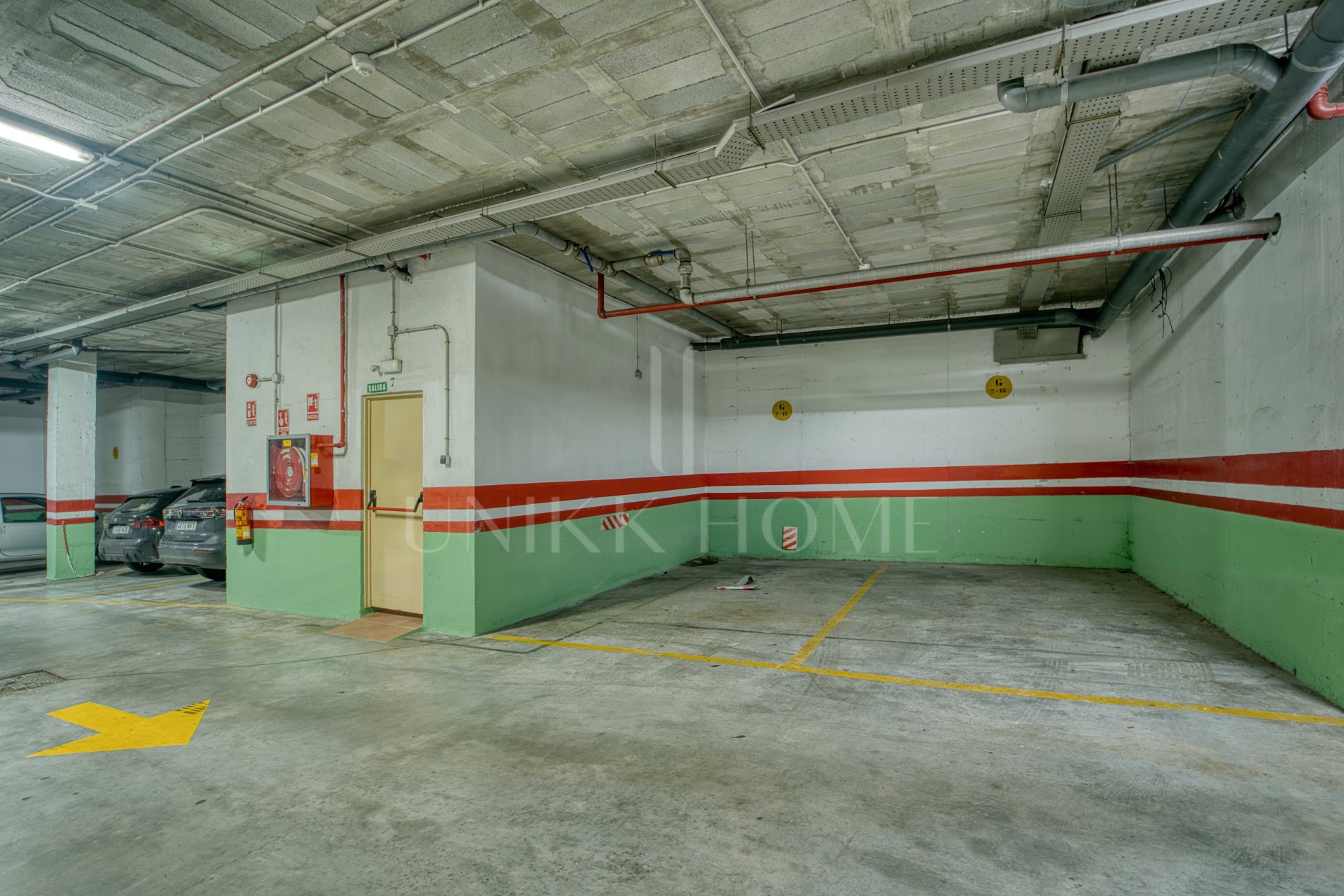 ÁTICO DÚPLEX EN GUADALMINA BAJA – 290 m² | 5 SUITES | 3 GARAJES | GRAN OPORTUNIDAD