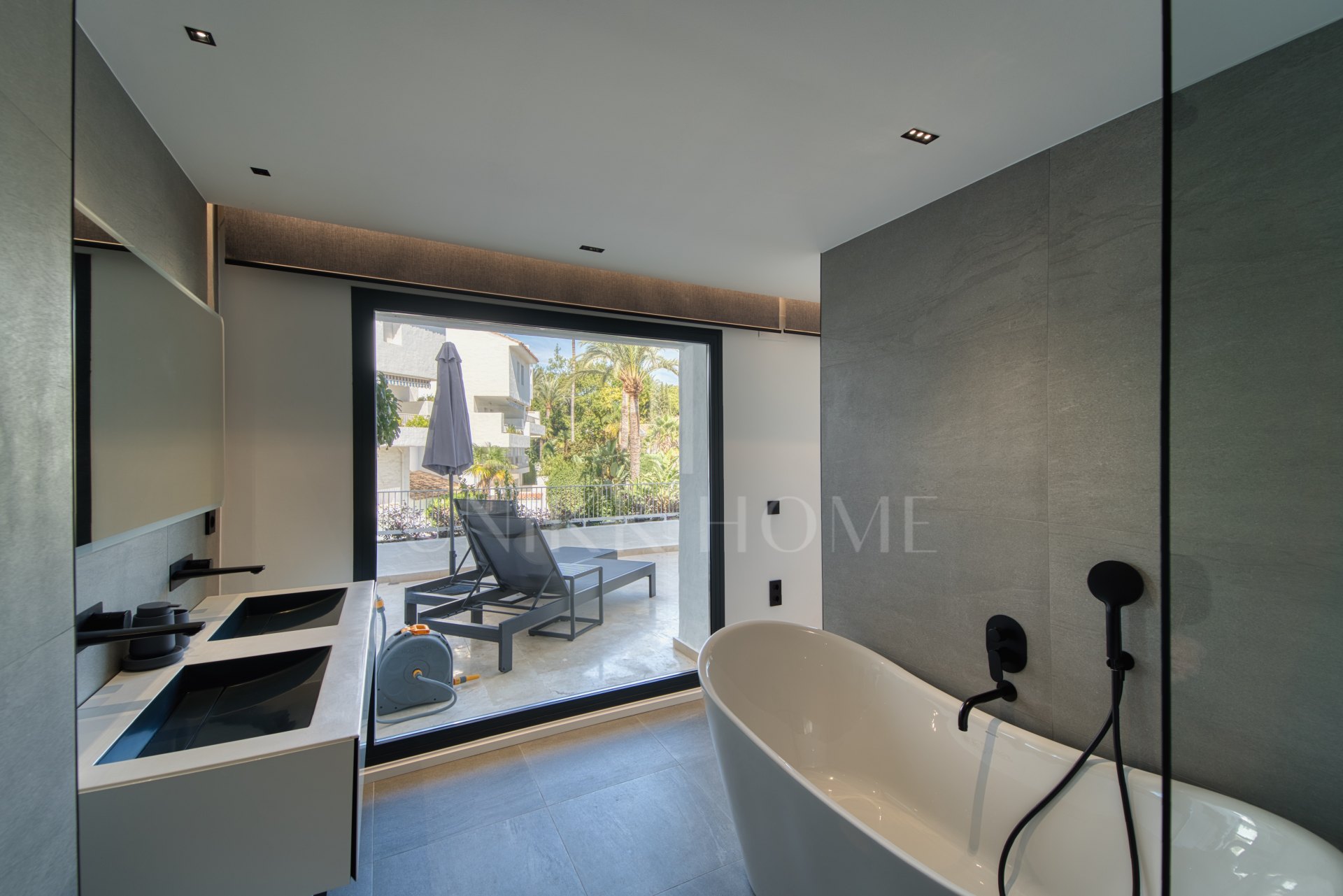 Stunning Duplex Apartment in Marbella – Birdie Club, Río Real