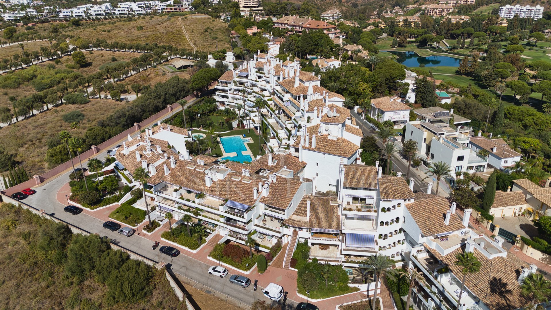 Stunning Duplex Apartment in Marbella – Birdie Club, Río Real