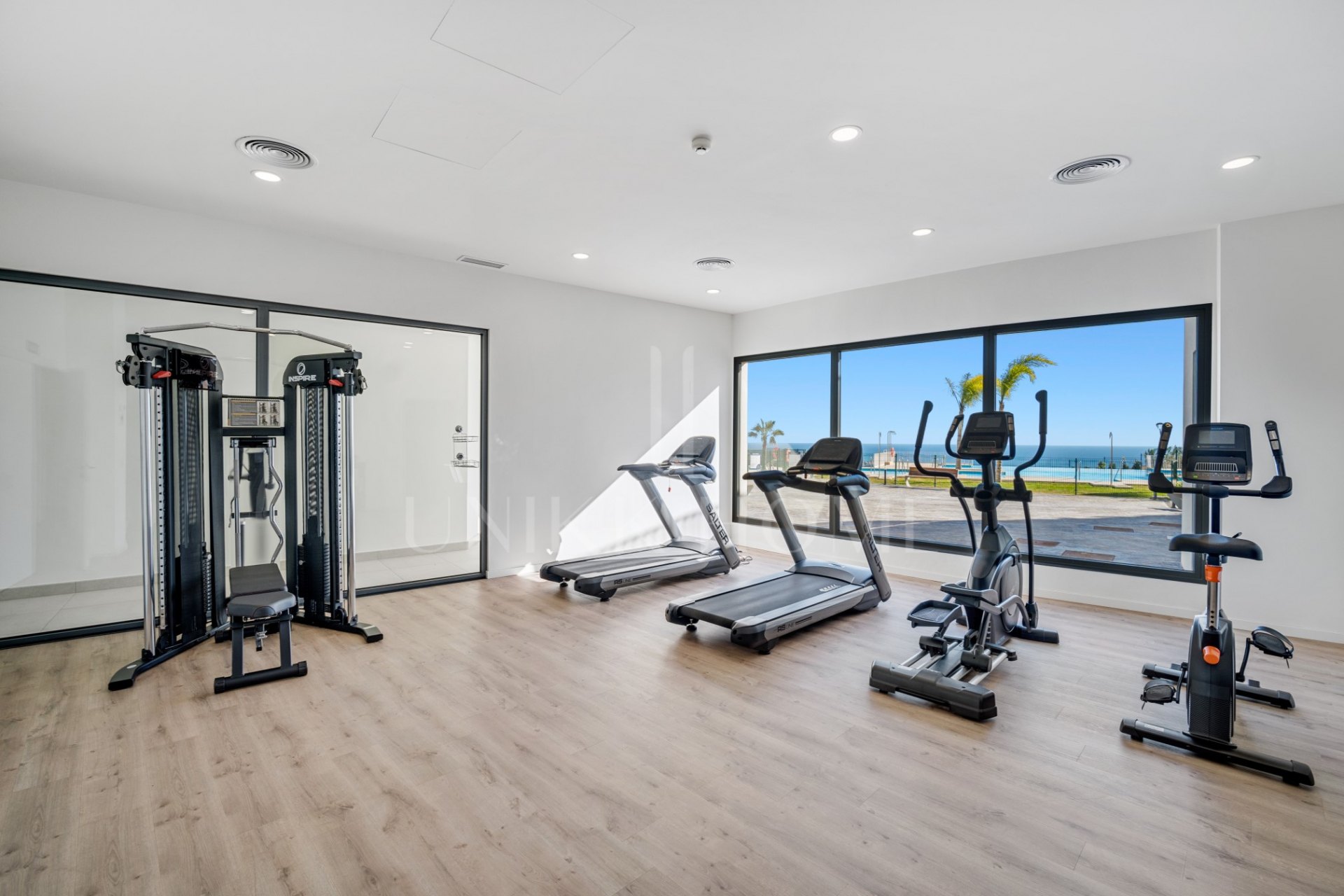 Piso deluxe con piscina privada y vista al mar