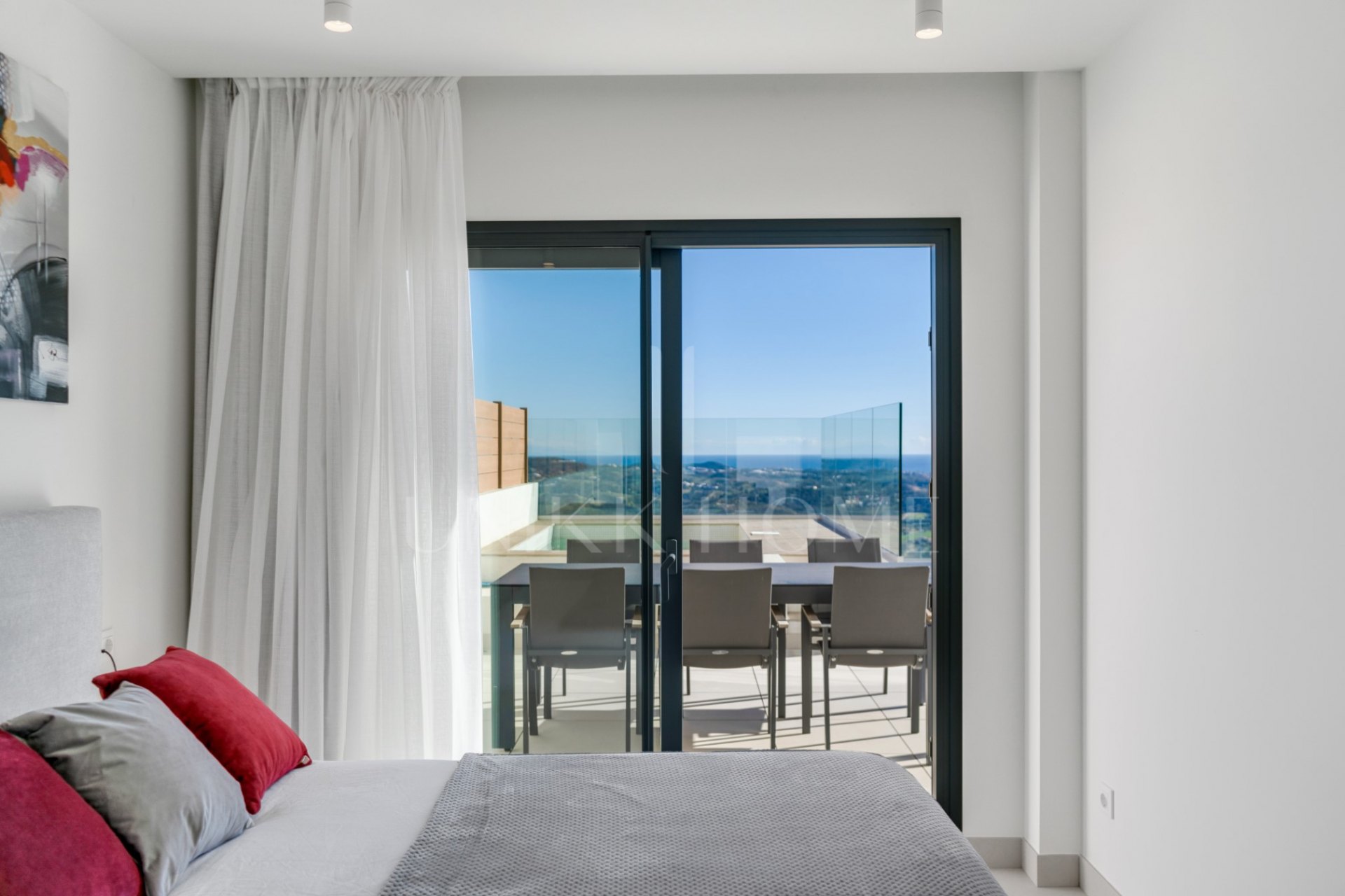 Piso deluxe con piscina privada y vista al mar