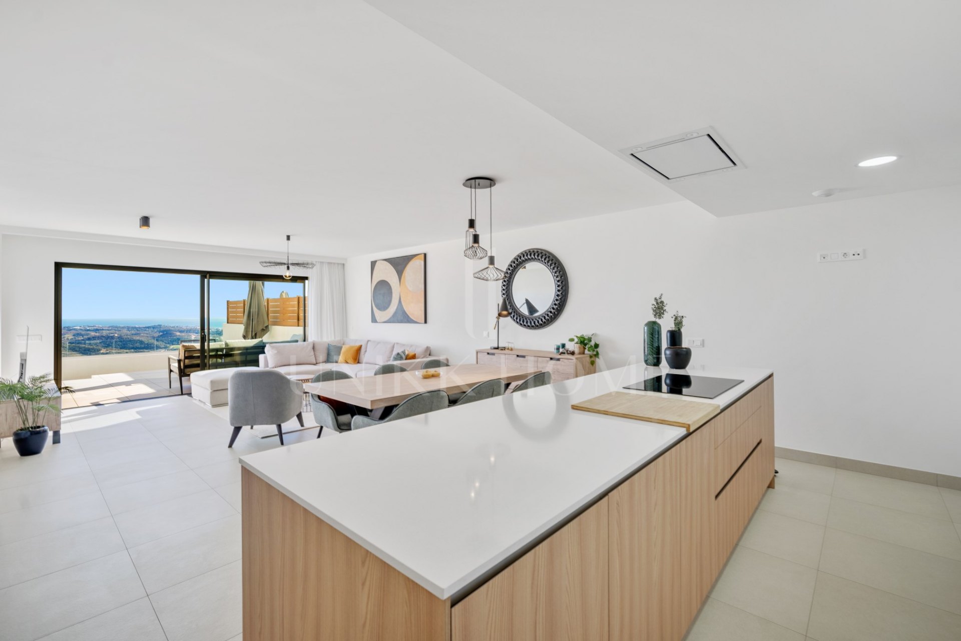 Piso deluxe con piscina privada y vista al mar