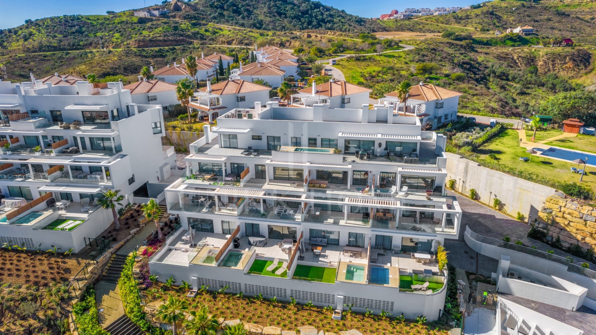 Piso deluxe con piscina privada y vista al mar