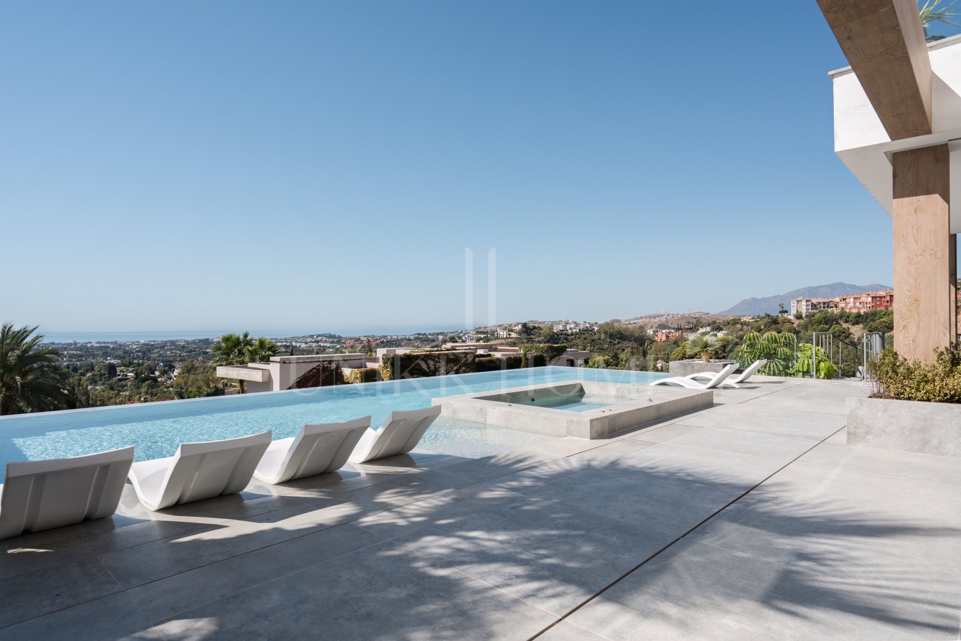 Introducing The Hills 10, perched on the hills of La Quinta within the exclusive gated community of El Herrojo Alto.