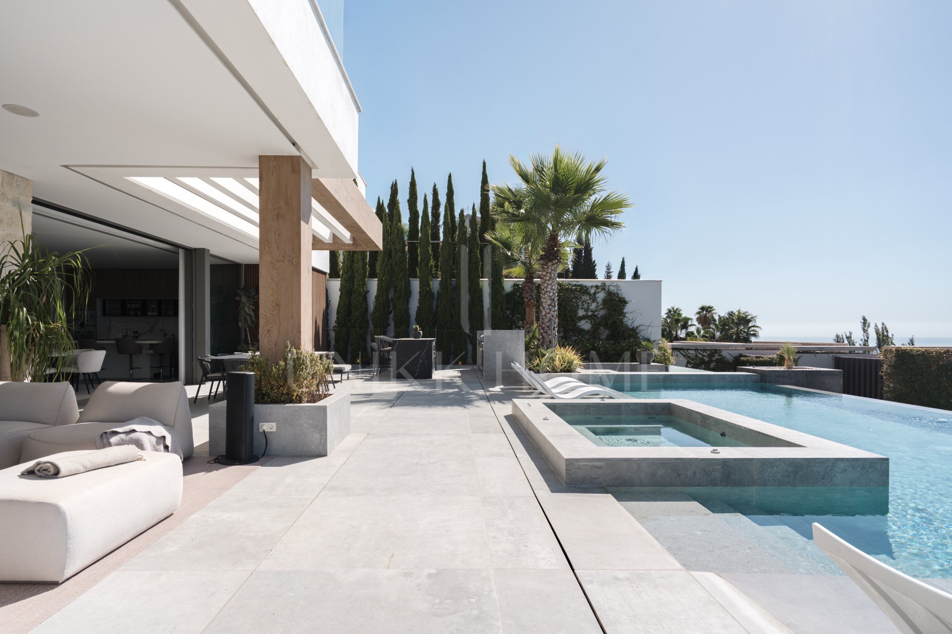 Introducing The Hills 10, perched on the hills of La Quinta within the exclusive gated community of El Herrojo Alto.