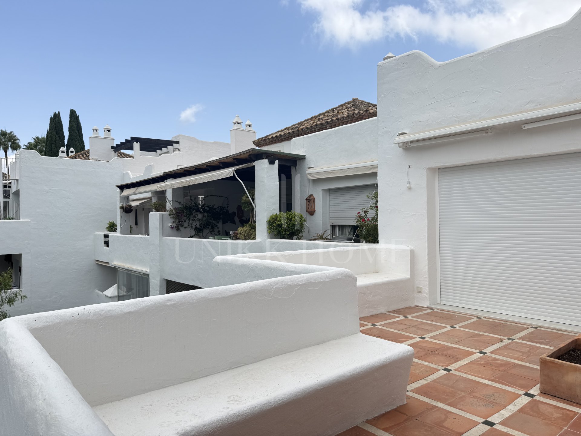 Luxury apart in Alhambra del golf