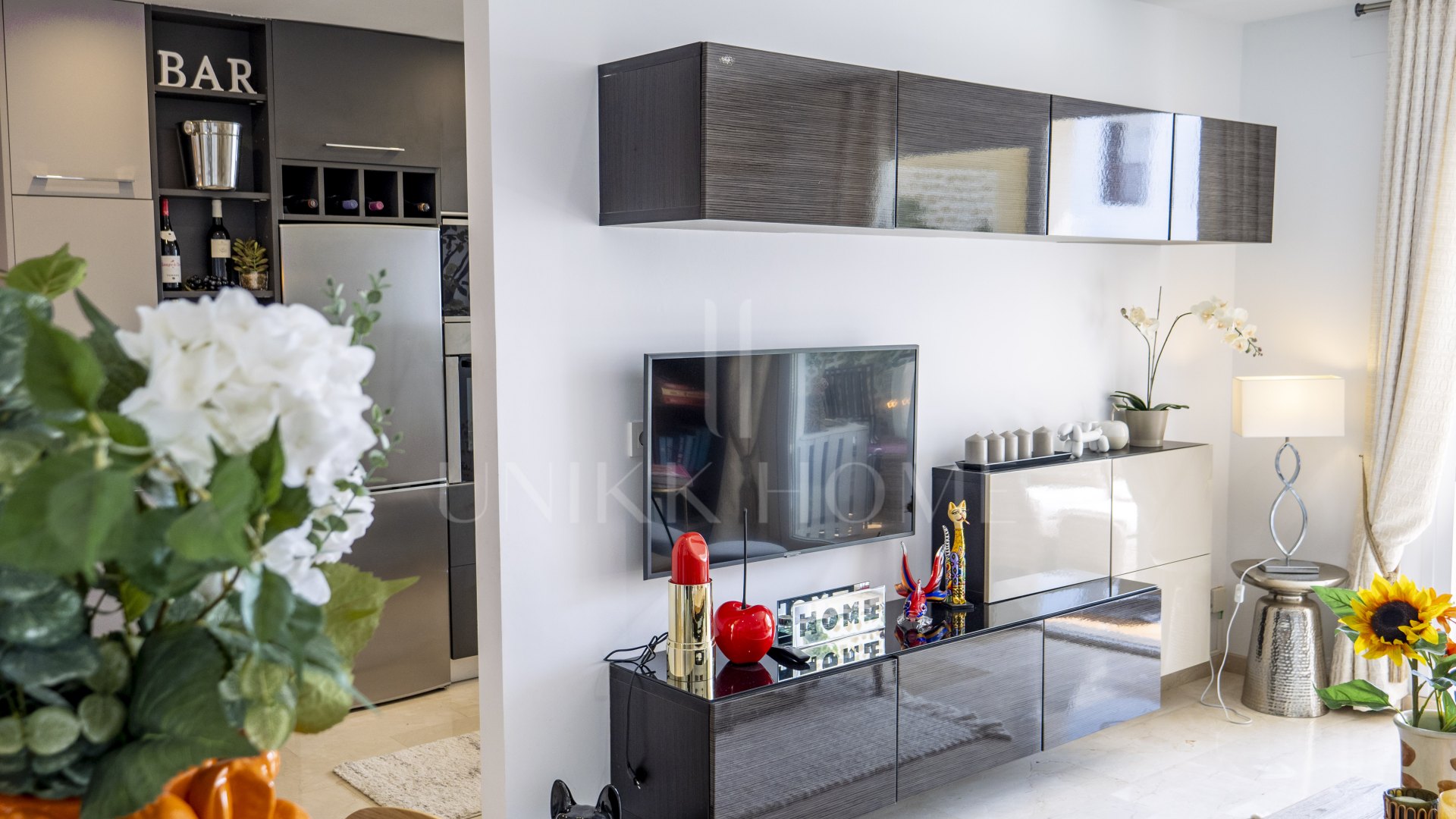 Gran oportunidad: apartamento de 2 dormitorios reformado en El Paraíso, Estepona