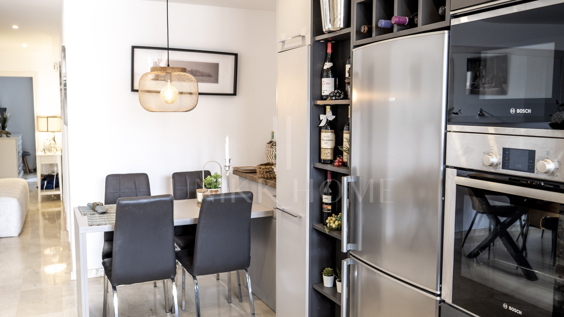 Gran oportunidad: apartamento de 2 dormitorios reformado en El Paraíso, Estepona