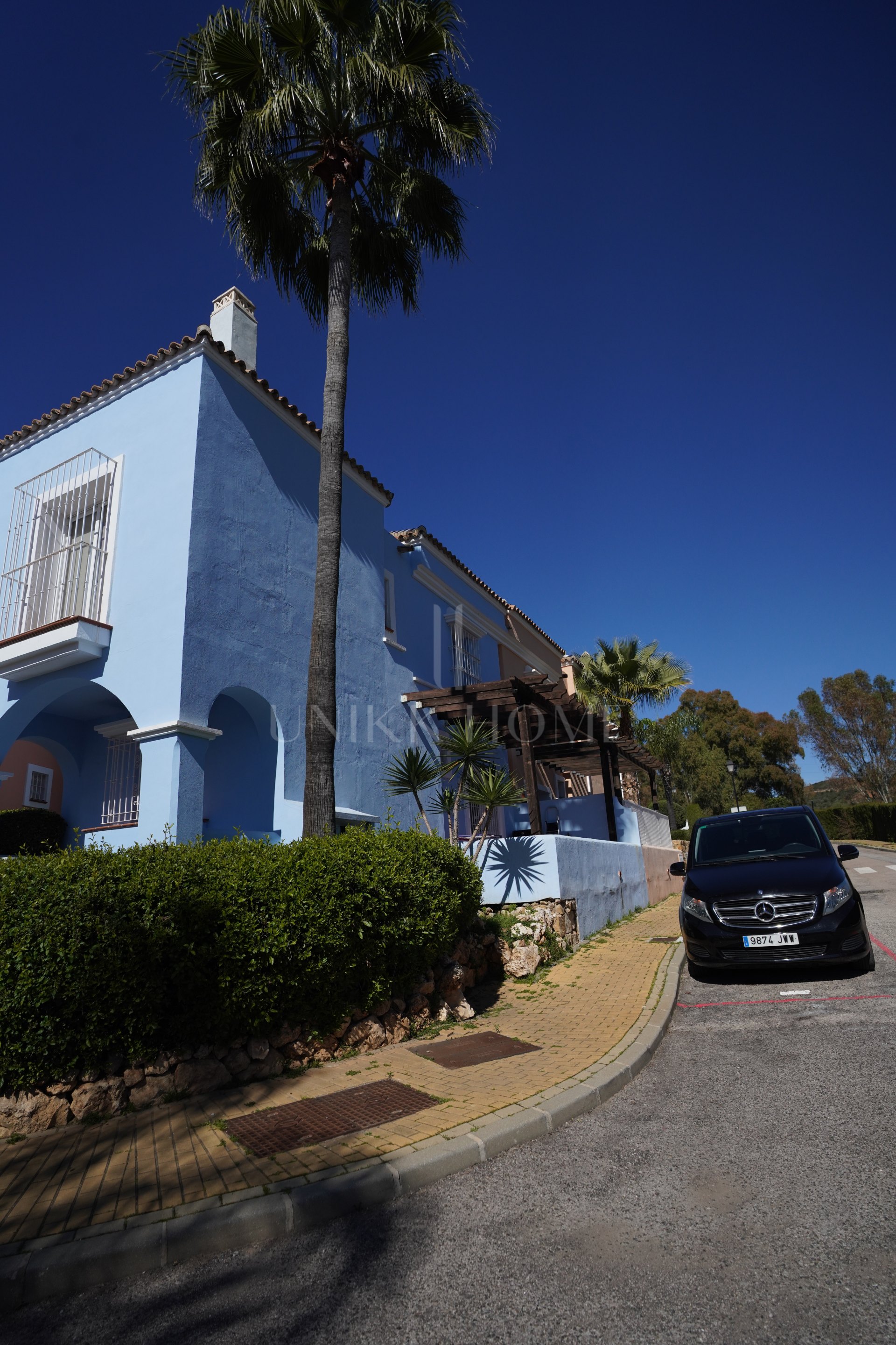 Charming Townhouse in Aloha Lake Village – A Peaceful Retreat in Marbella’s Prestigious Golf Valley