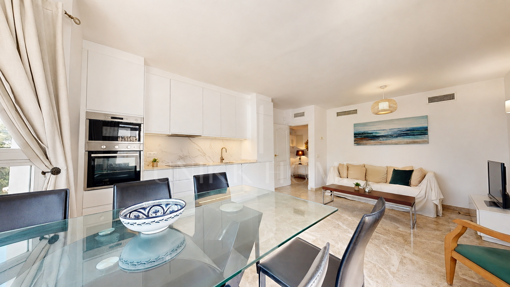 Ático dúplex con licencia turística en Los Naranjos de Marbella, Nueva Andalucía