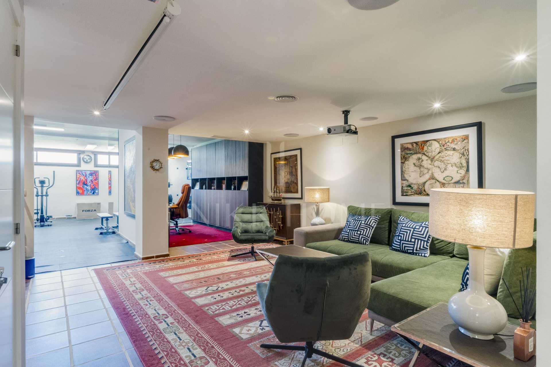 Elegante Villa Semi de 4 dormitorios en Azata Golf, Estepona Vistas