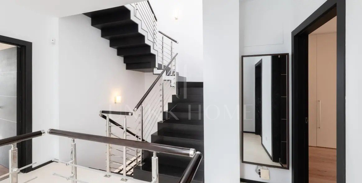 Stunning Semi Detached Villa in Meisho Hills, Marbella Golden Mile