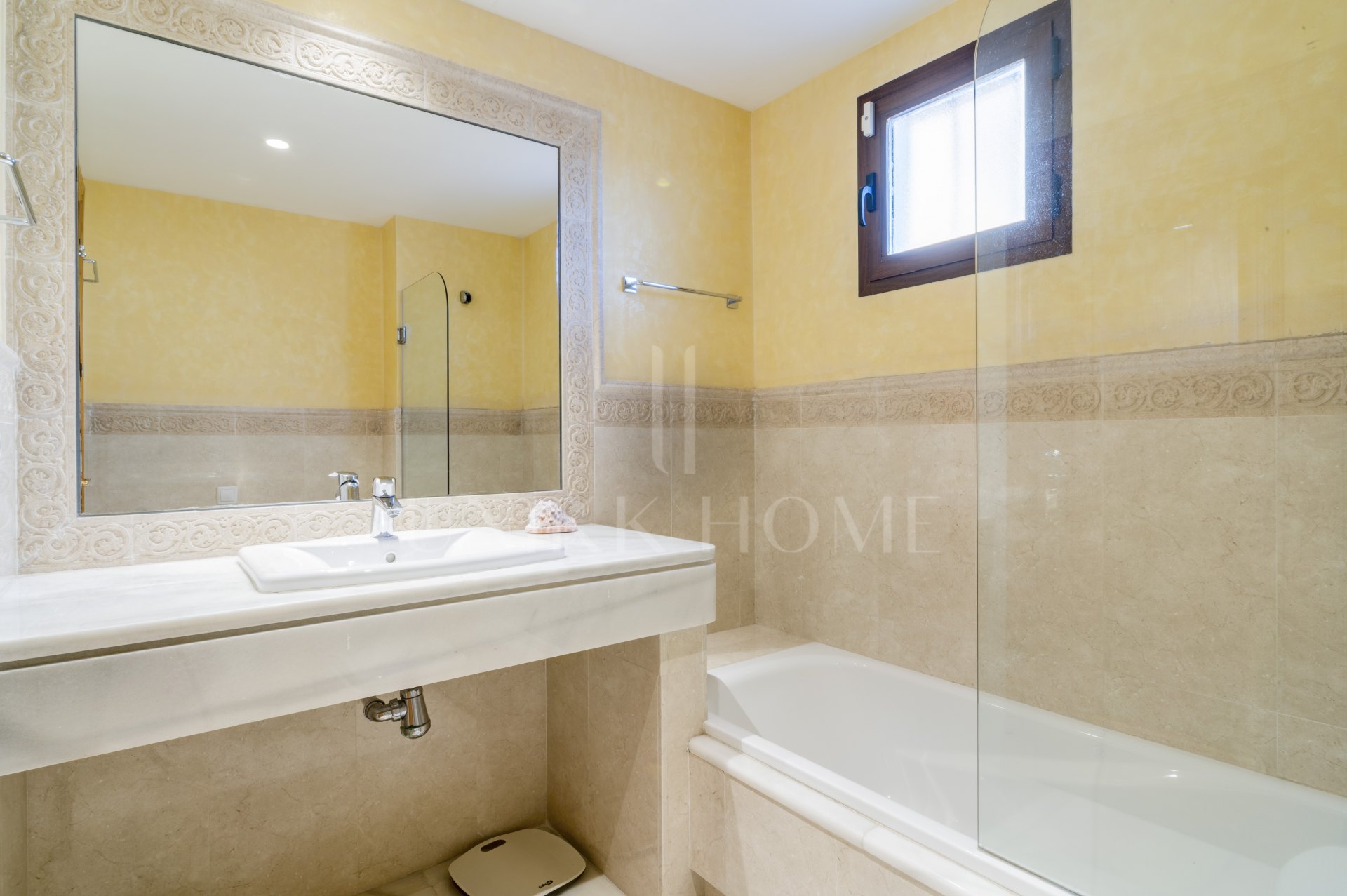 Apartamento piso de lujo en La Quinta del Virrey, Milla de Oro de Marbella