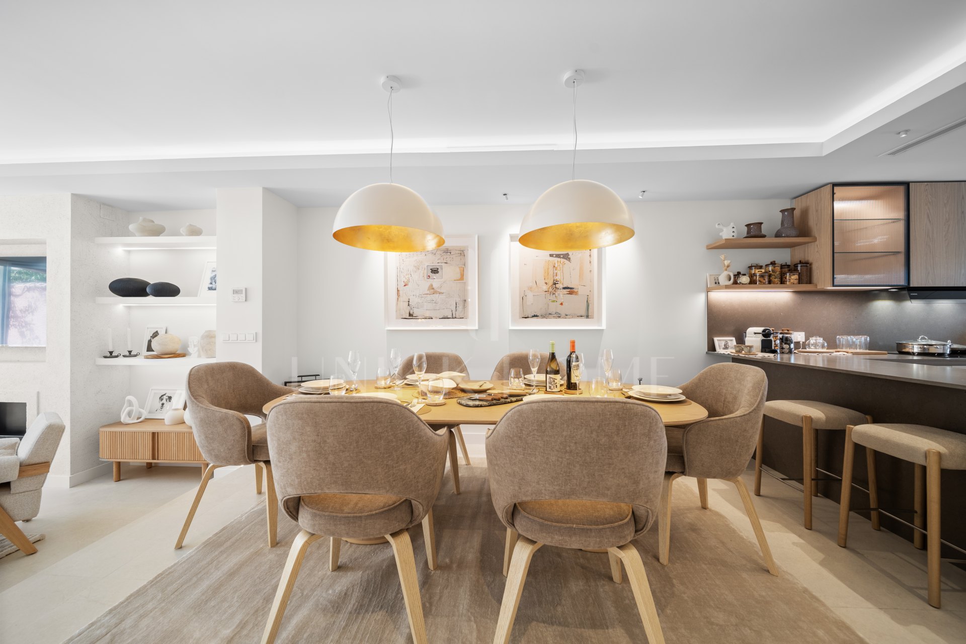 Turnkey Luxury Casa de 3 dormitorios en El Palmeral, Nueva Andalucia